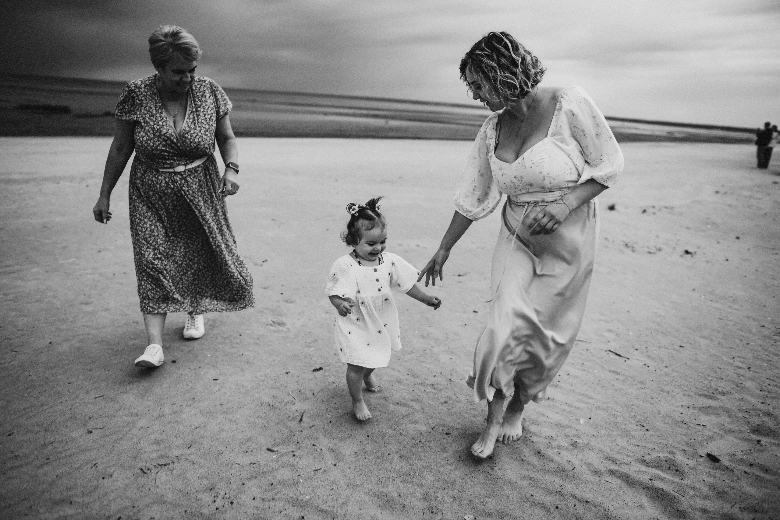 Съемка поколений на заливе. Елизавета Юлия Сергей и Ия. Семейный и свадебный фотограф в Санкт-Петербурге Яна