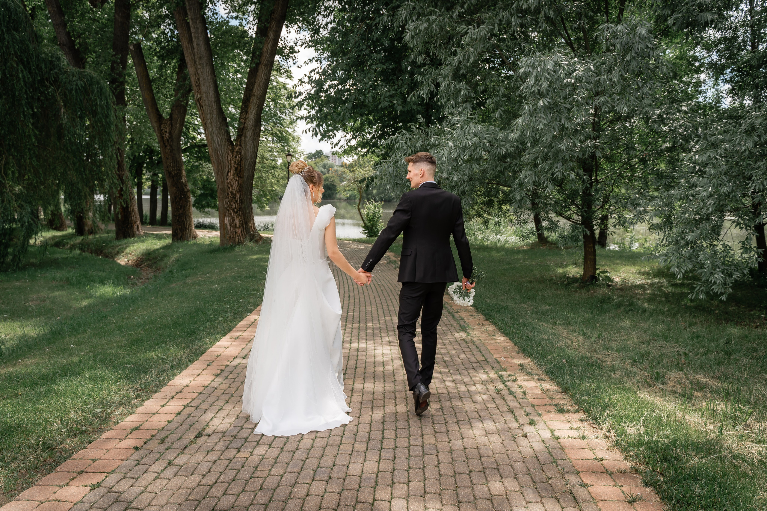 Свадебная фотосессия Алексея и Елизаветы. Видеограф на свадьбу Минск Андрей Щербо