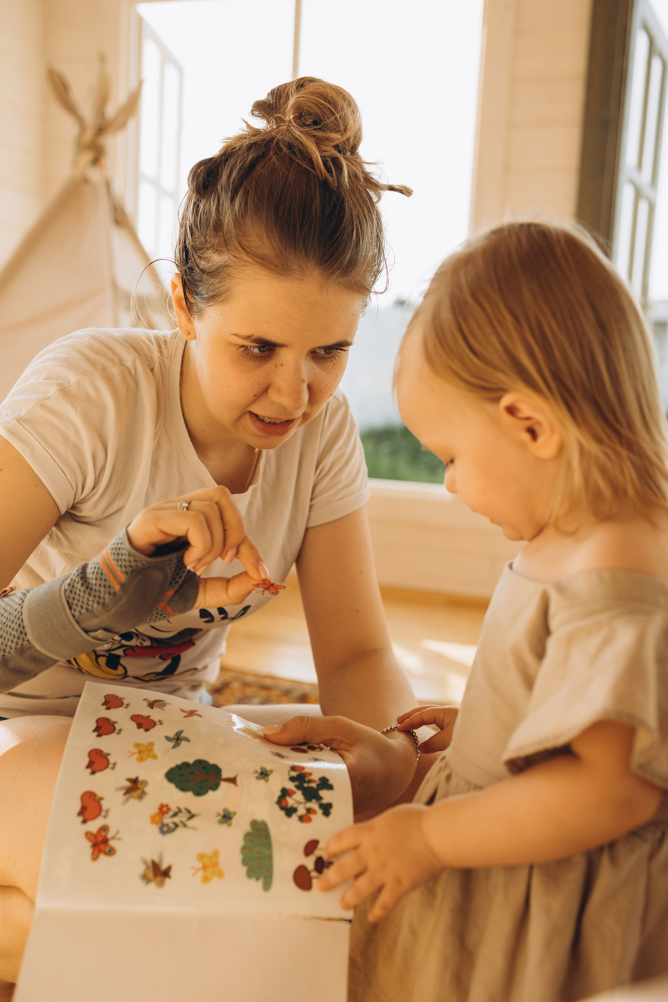 Оля и Мирослава Беседка. Семейный фотограф в Москве Виктория Ястребинская