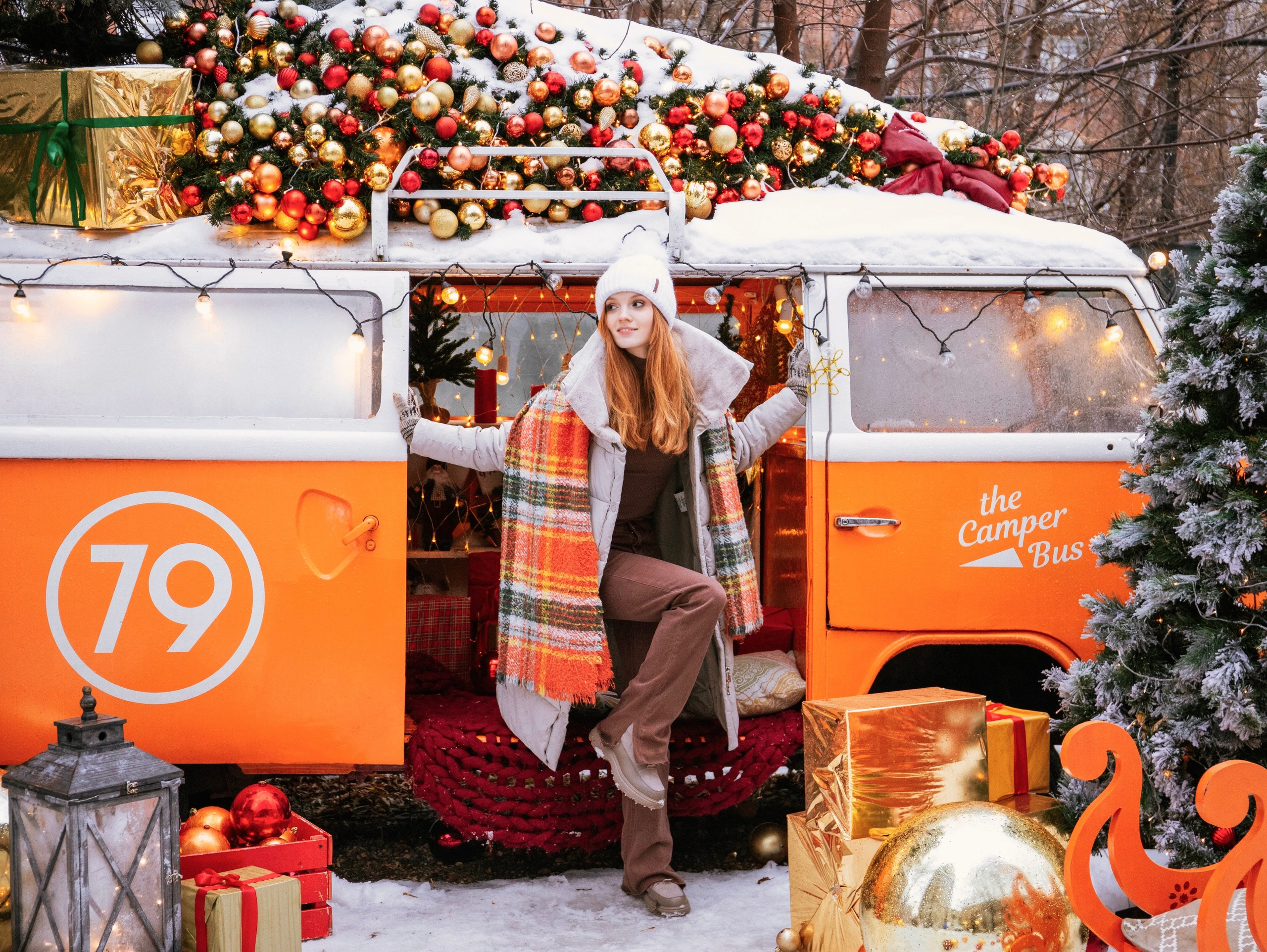 Новогодняя съемка с локацией «автобус». Свадебный и семейный фотограф в Москве Мила Широких