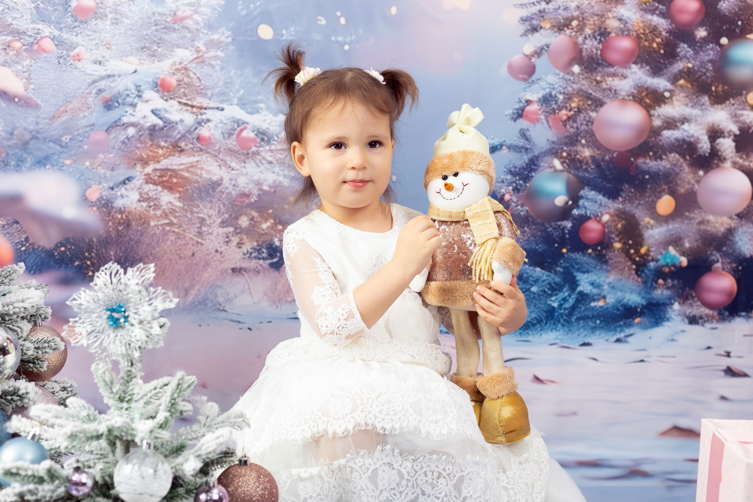 Семейная новогодняя фотосессия. Фотостудия «Олеся». Фотостудия в г. Верхняя Пышма