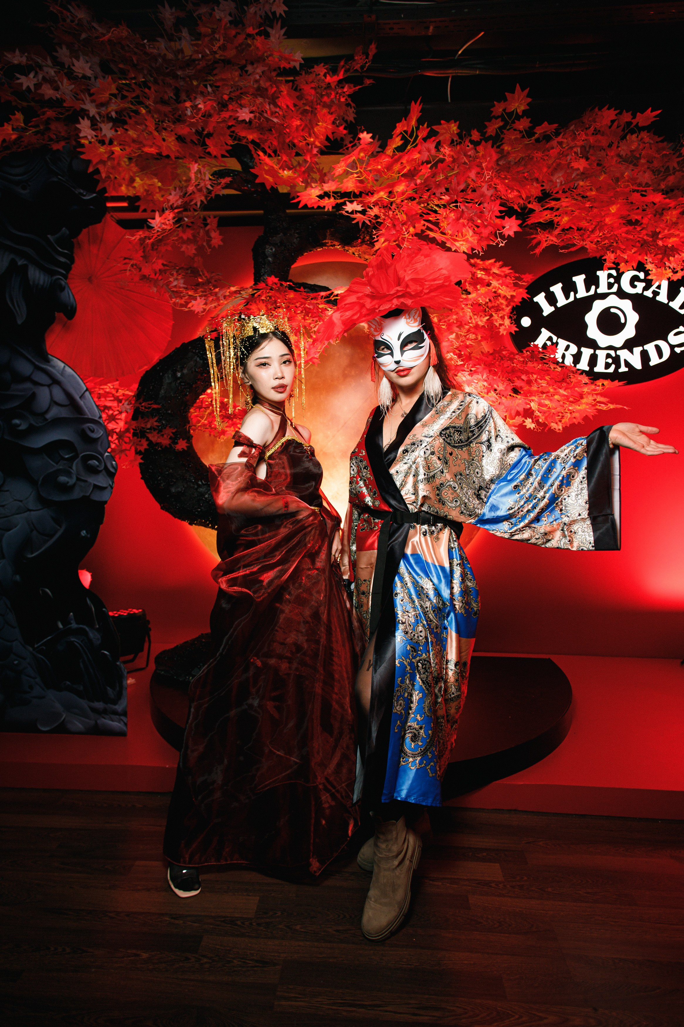 ILLEGAL FRIENDS | ASIA. СВОИ. ФОТООТЧЕТЫ-СОБЫТИЯ-МЕСТА