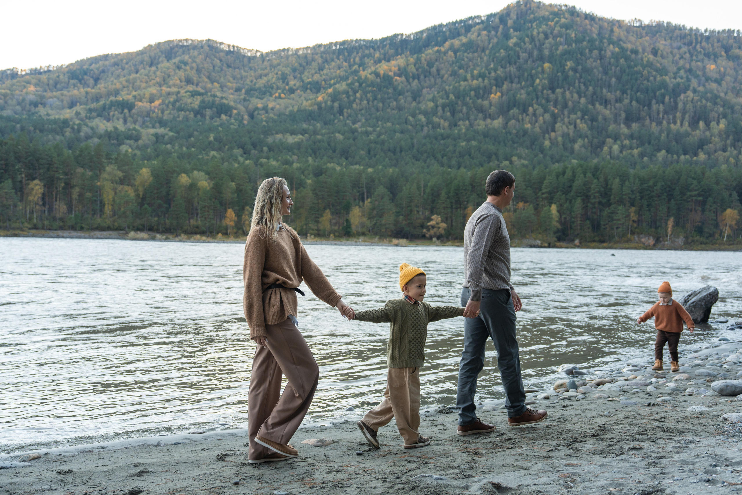 Семейная фотосессия в Москве для большой семьи. Свадебный фотограф в Москве Анна Полушина