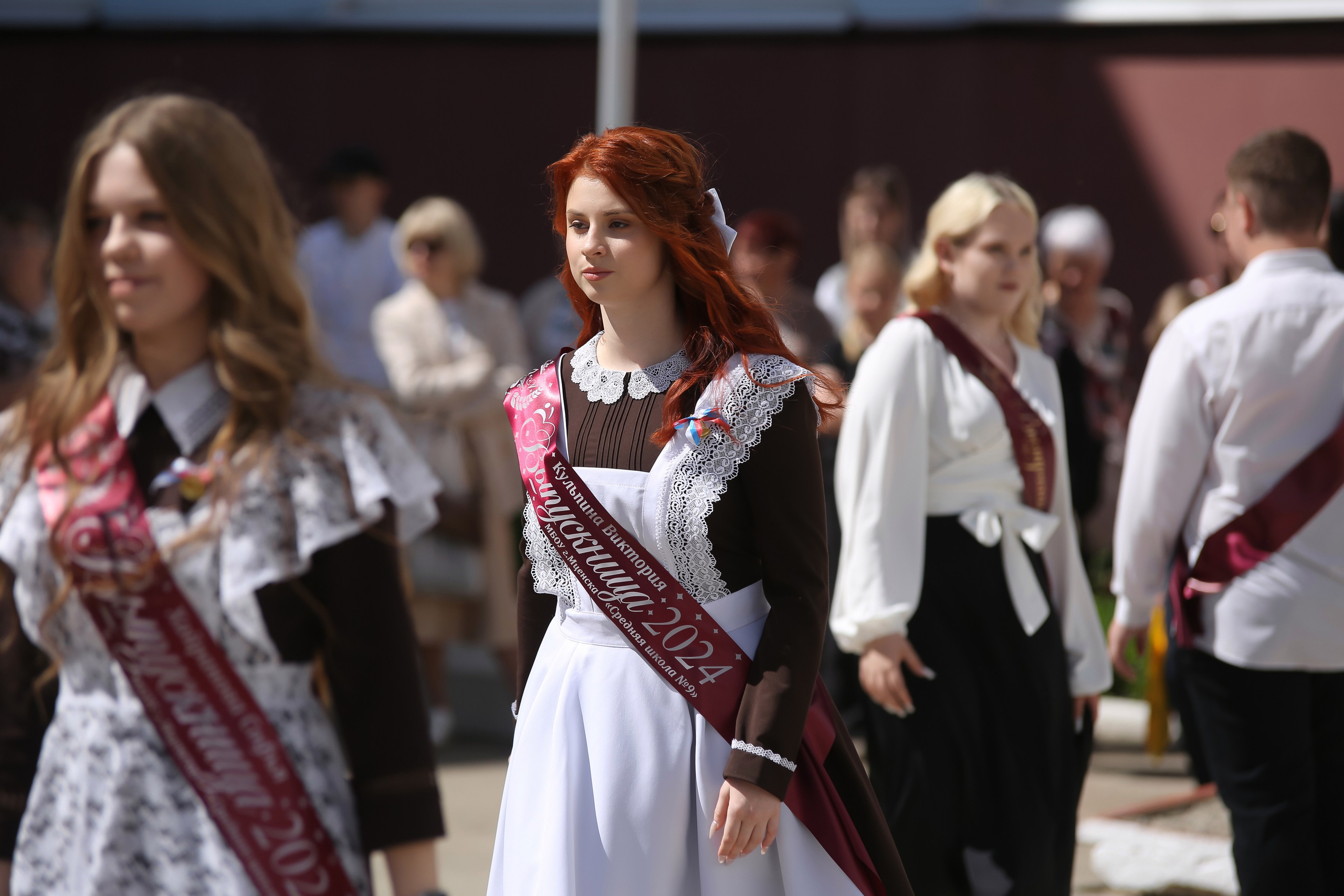 ЛИНЕЙКА «ПОСЛЕДНИЙ ЗВОНОК» 9 ШКОЛА 2024 г МЦЕНСК. ТВОЙ АЛЬБОМ / ТВОИ ПРАВИЛА