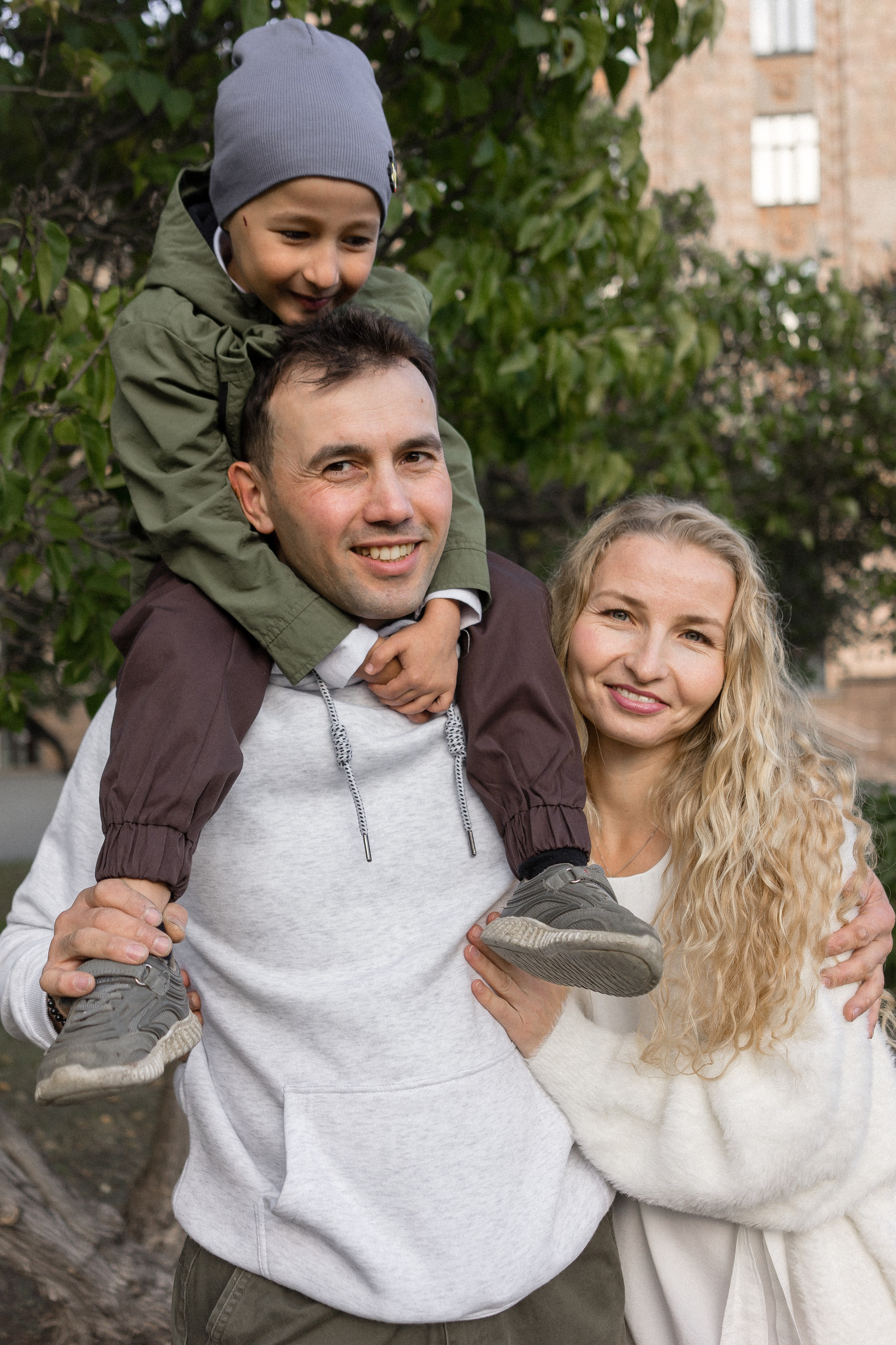 Артур, Наталья, Амин, Ева, Эмин. Прогулка дружной семьи. Эстетичная фото- и видеосъёмка Ирина Арсентьева. Челябинск и весь мир