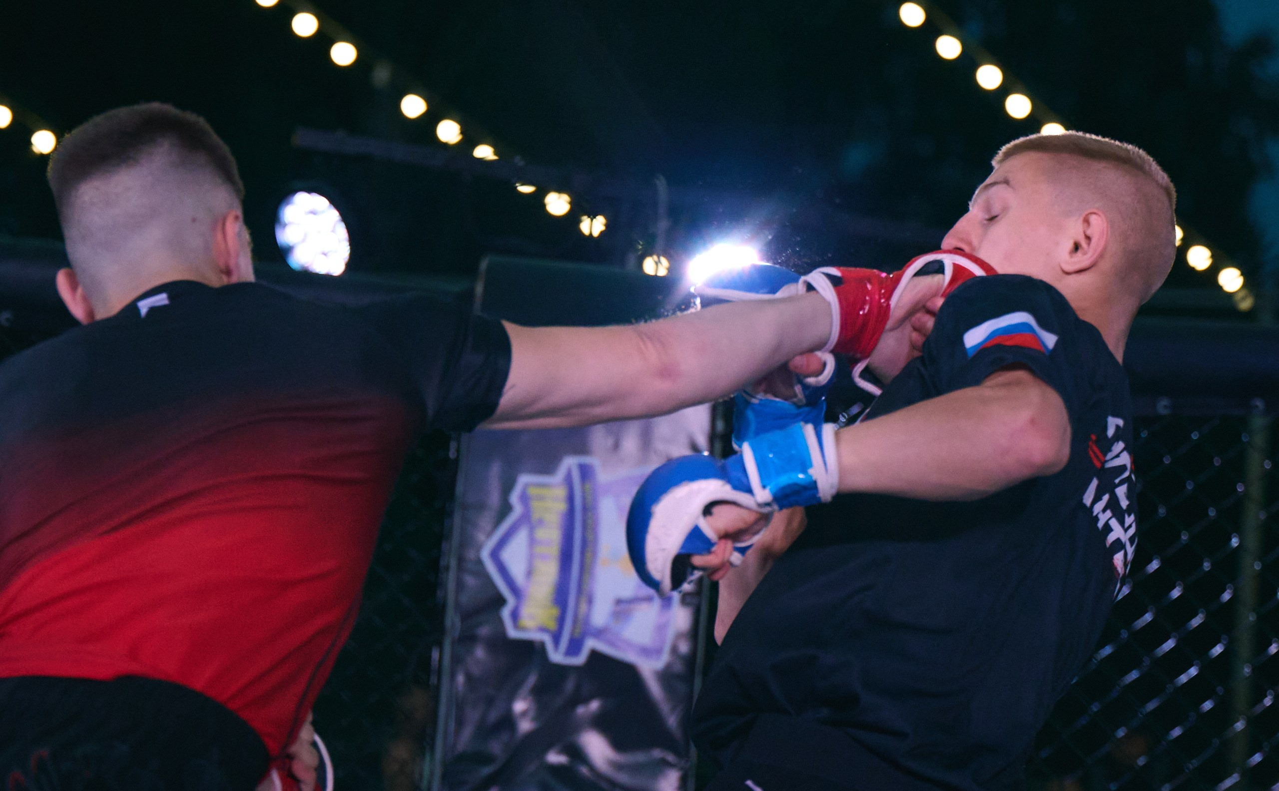 ММА. Битва на Иже-4. Спортивный репортажный фотограф в Ижевске Сергей Мерзляков