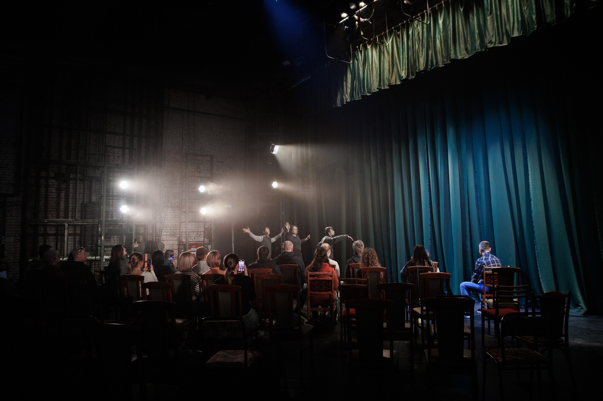 Песнь трех миров. Фотограф городских и семейных событий Артем Карпухин