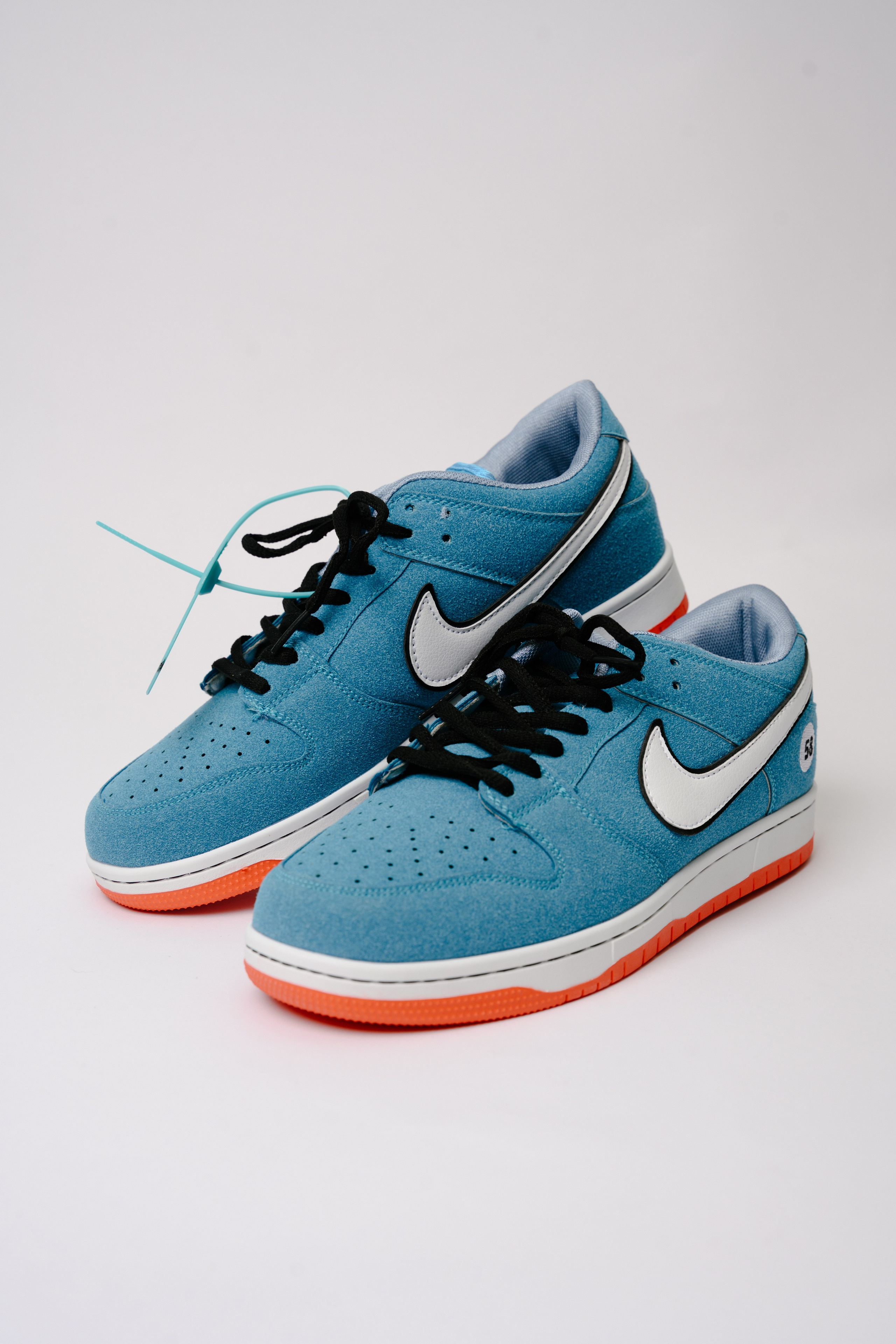 Кроссовки для wb. Фотограф в Красноярске