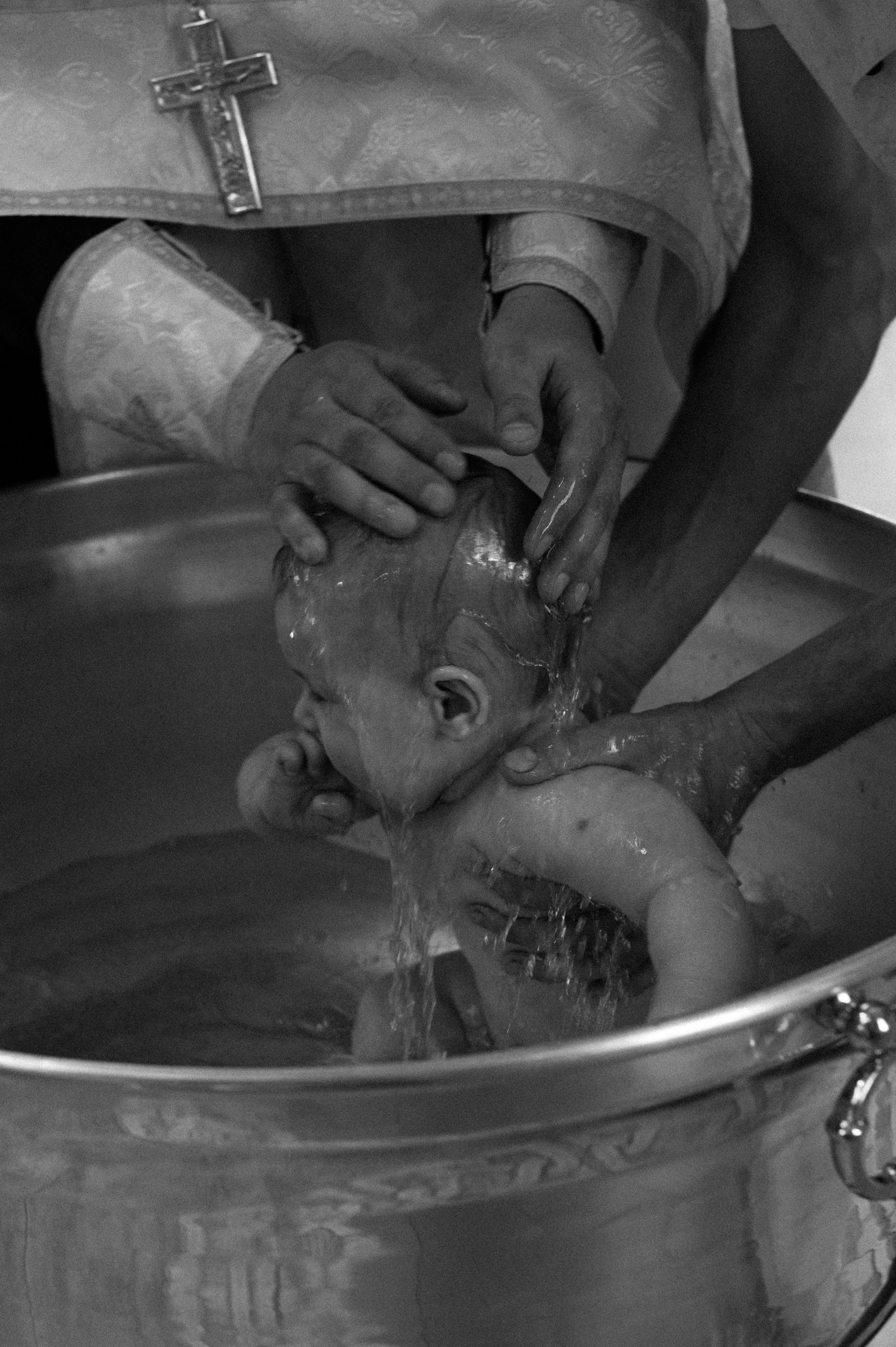 Таинство Крещения Дарьи (Храм Преполовения Пятидесятницы). Фотограф Ярута Оксана / Ростов-на-Дону