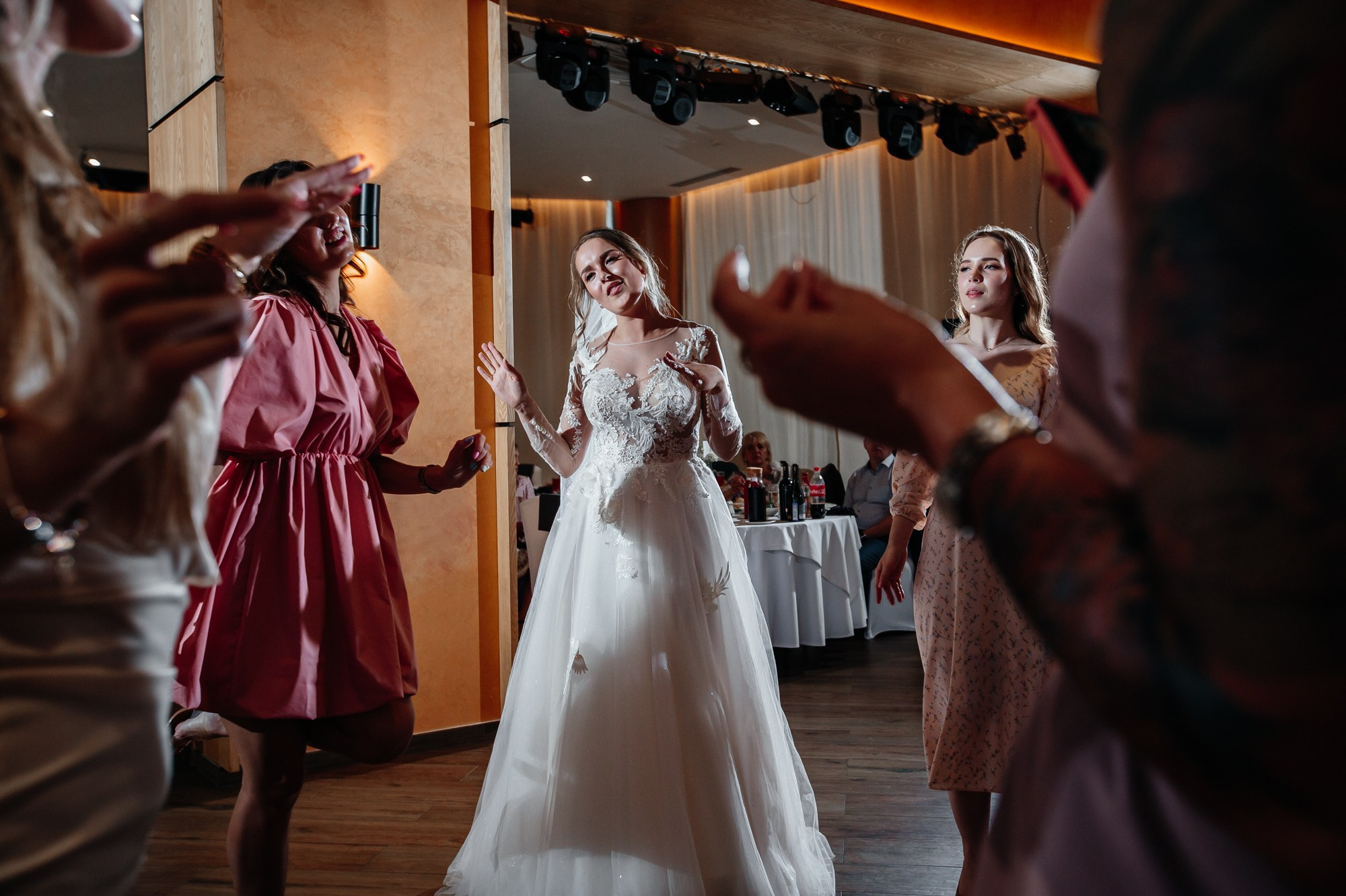 Свадебная съемка Архангельск Новотель. Свадебный фотограф в Архангельске и Северодвинске