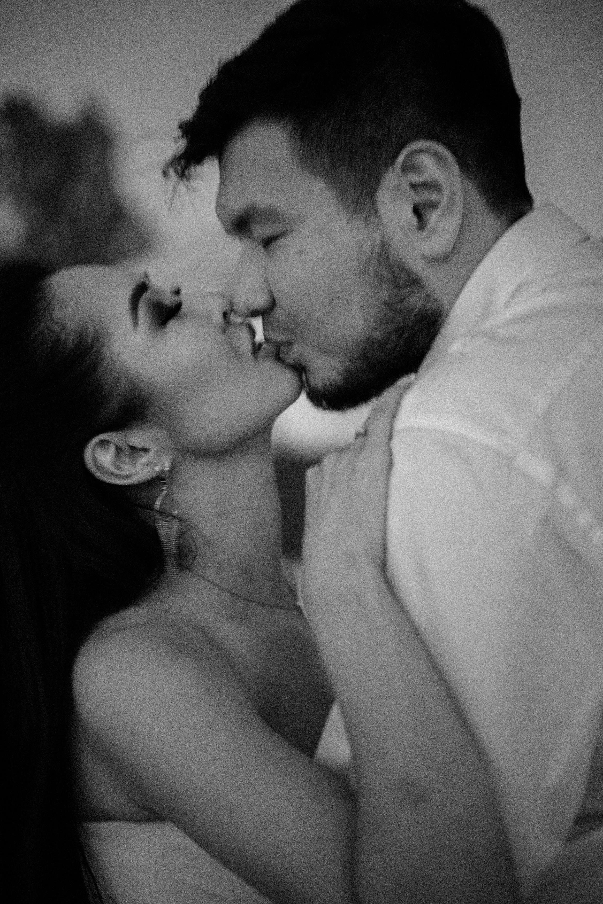 Побег на крышу. Досхан и Жанна