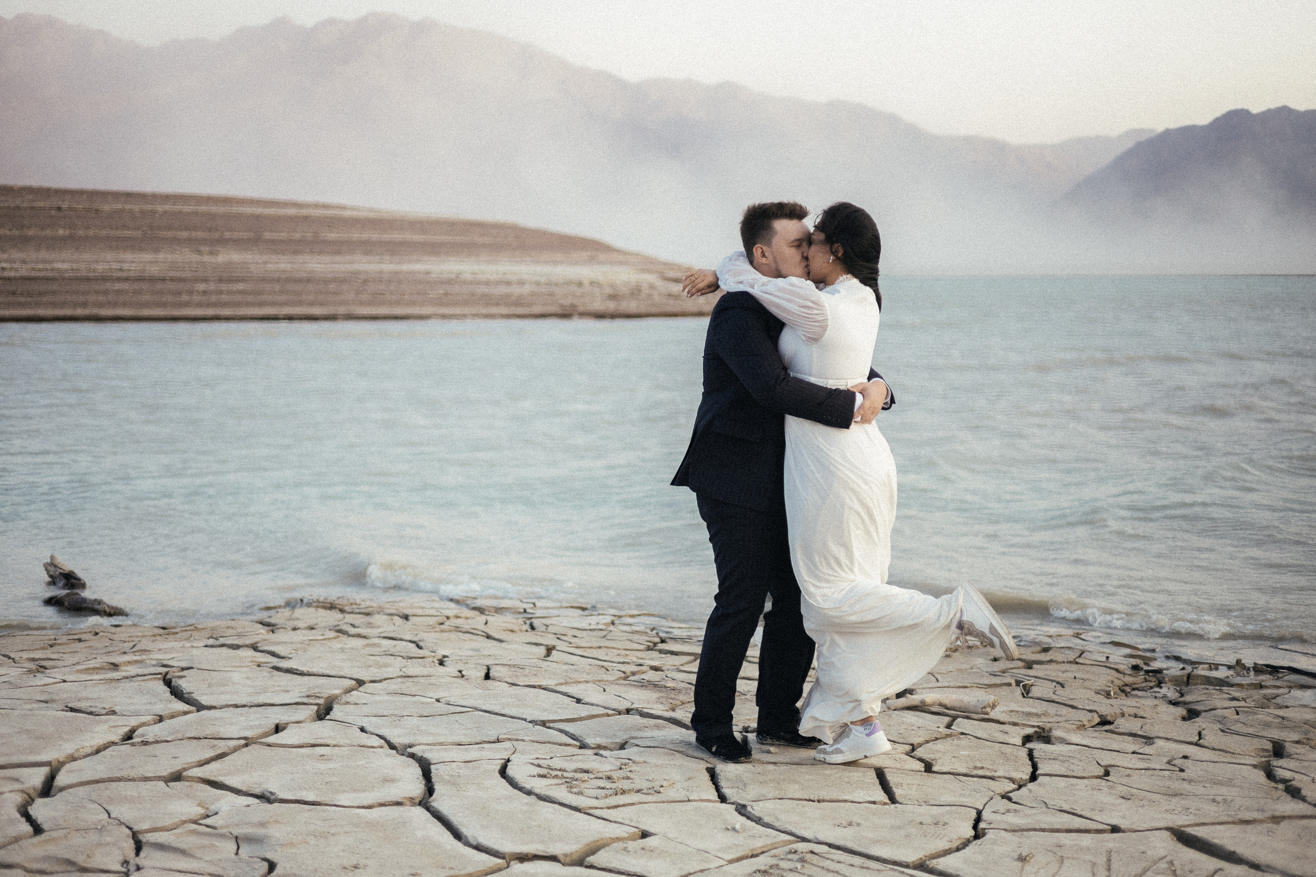 Сухие земли. Диас и Камила