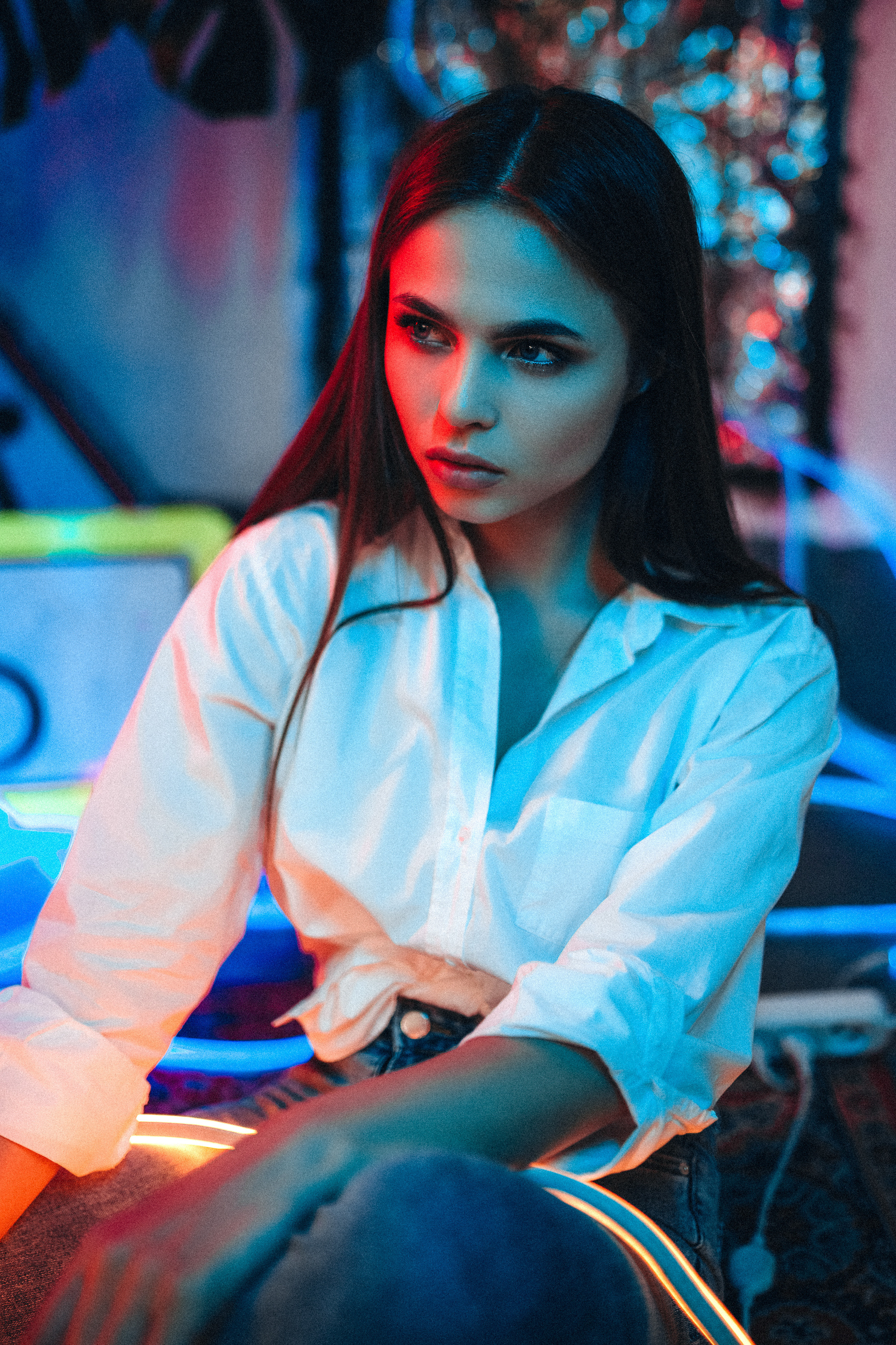 2019. Неон нынче в моде. Марго