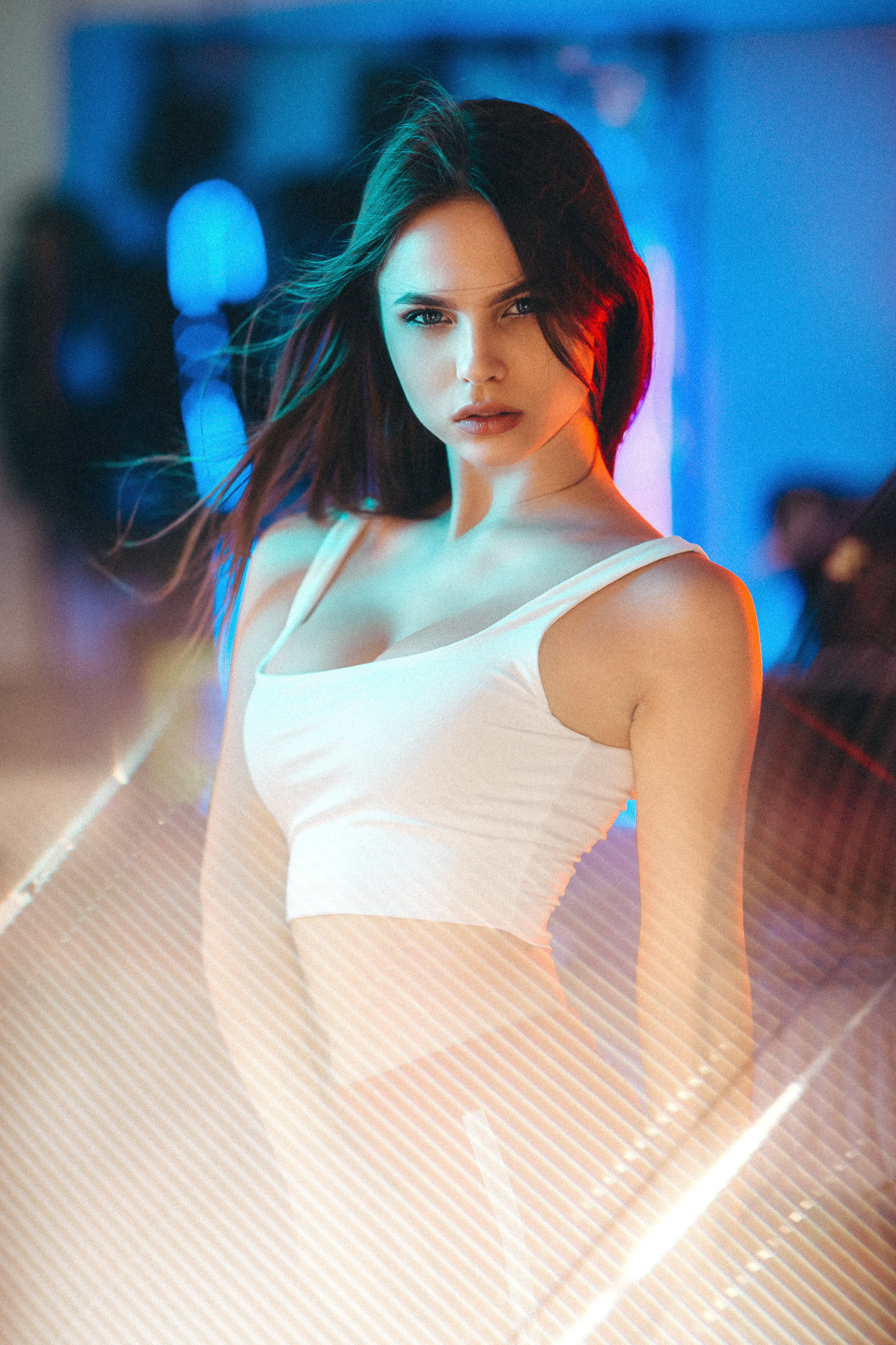 2019. Неон нынче в моде. Марго