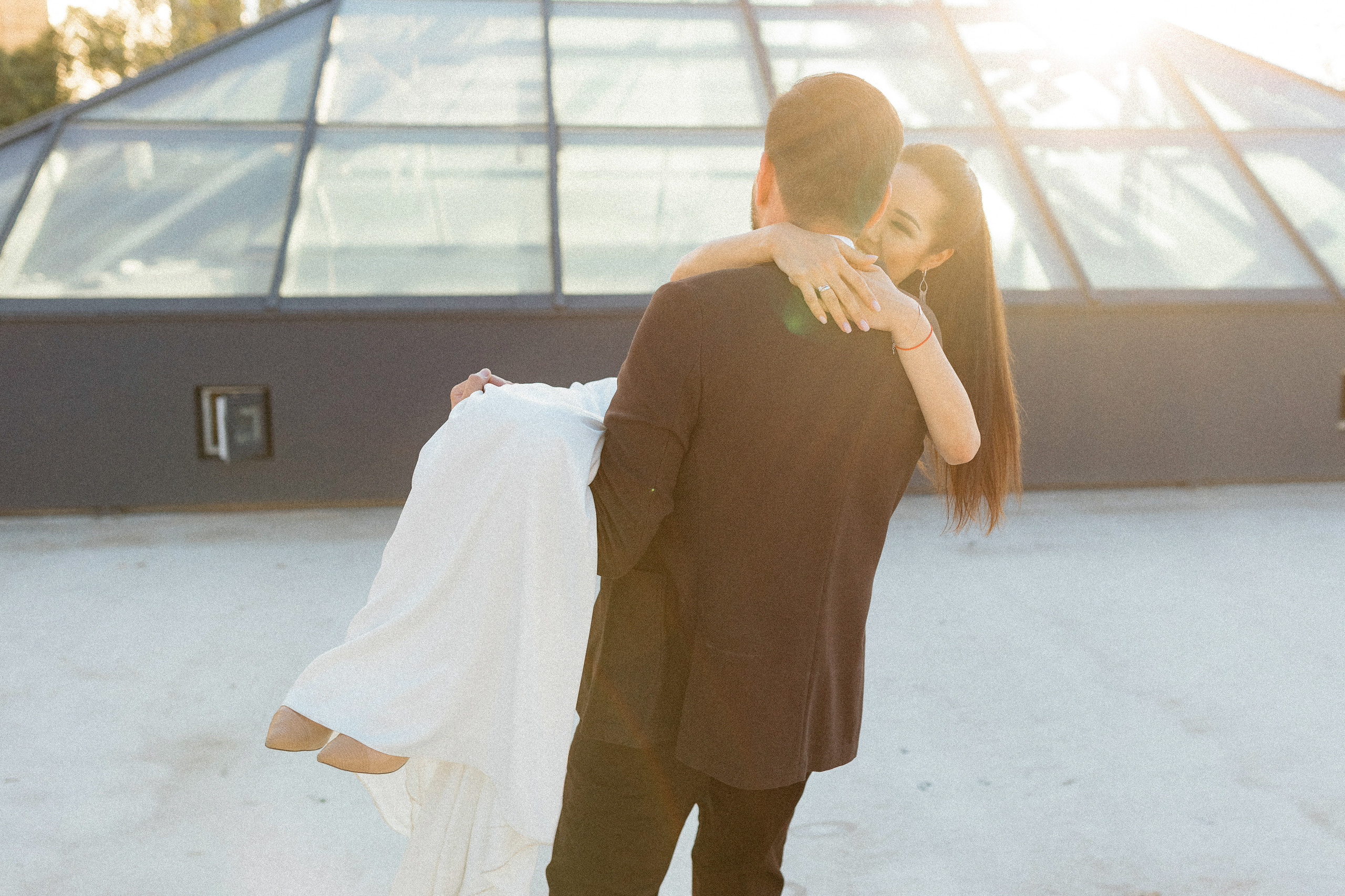 Побег на крышу. Досхан и Жанна