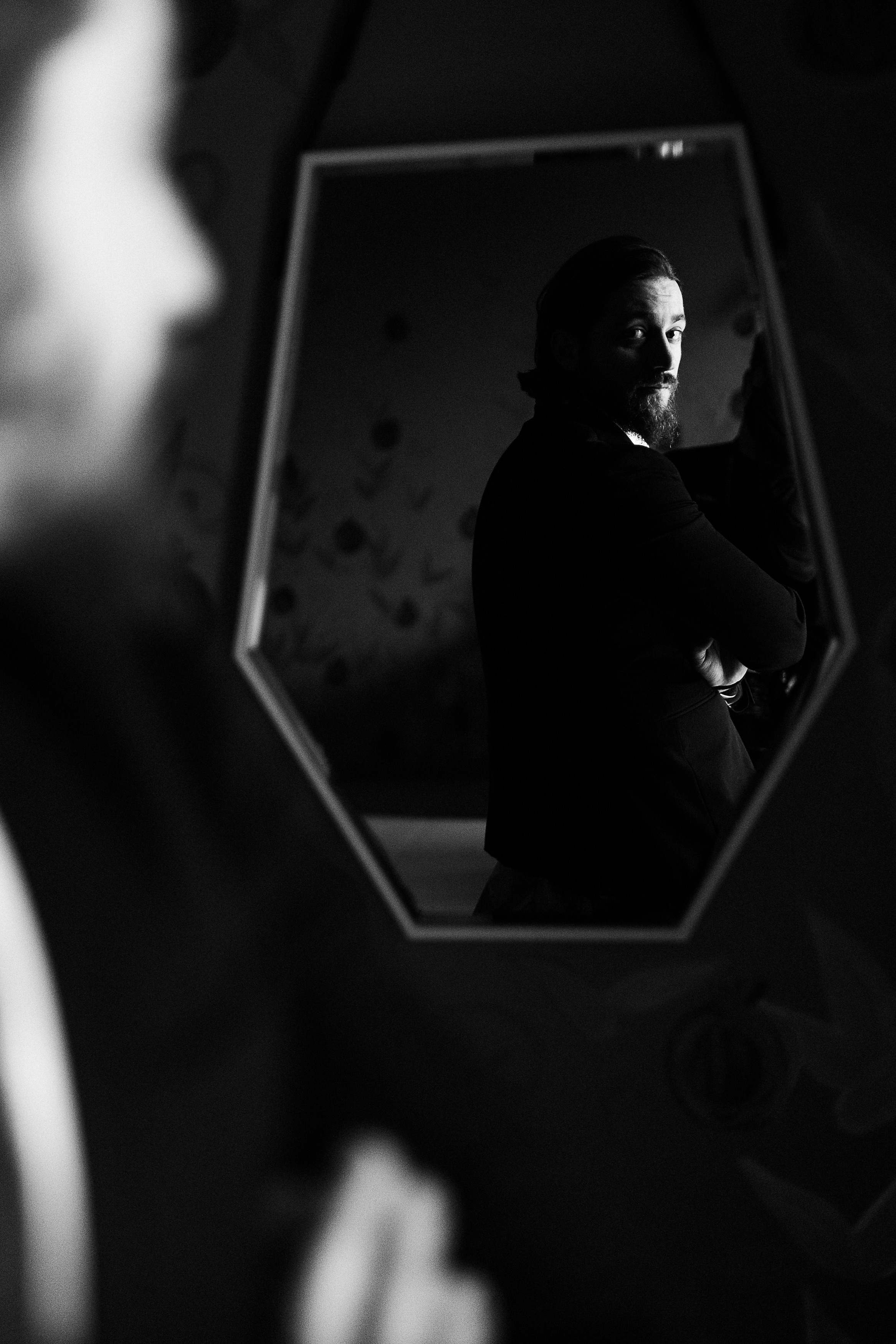 Съемка в номере отеля и последующий выезд в город