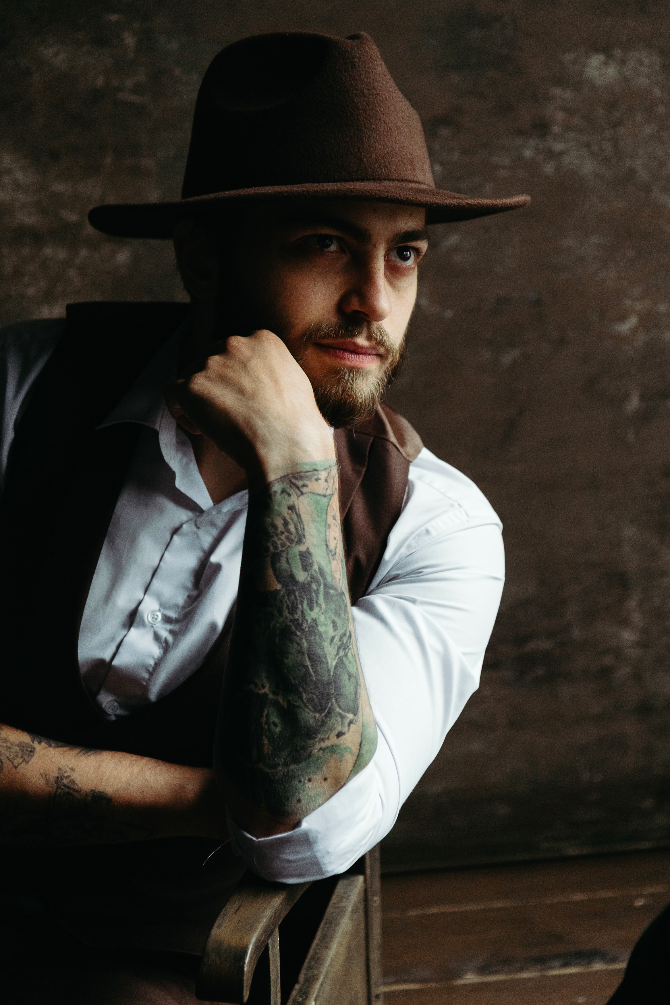 2021. Студийная съемка с Димой, а он на стиле…