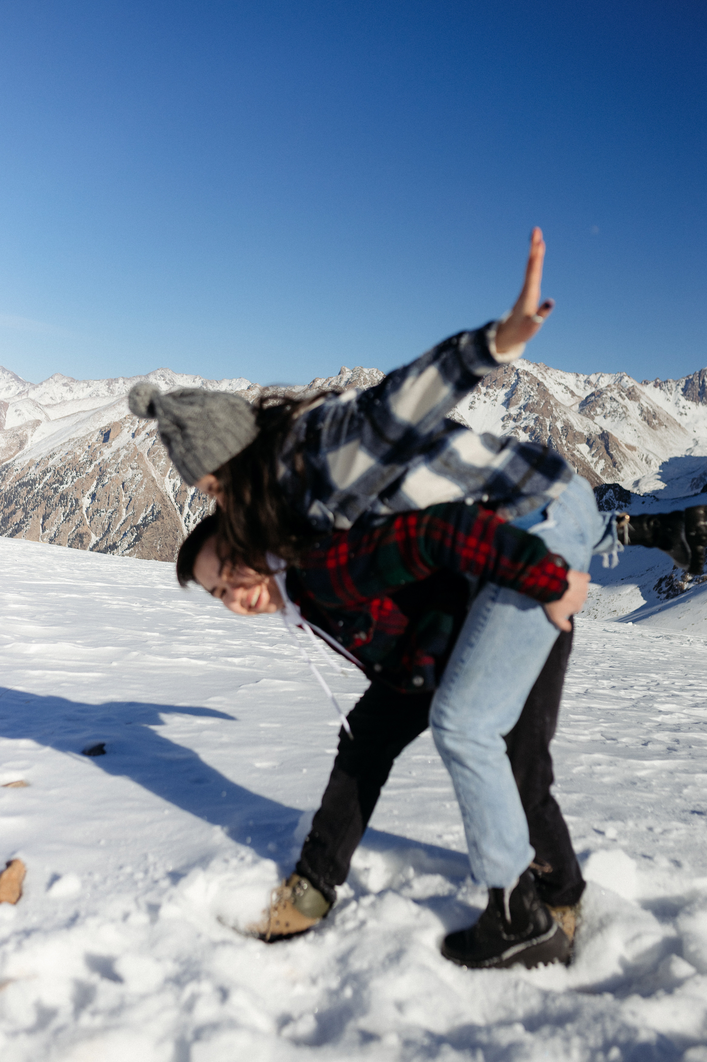 3200. Батырхан и Асель