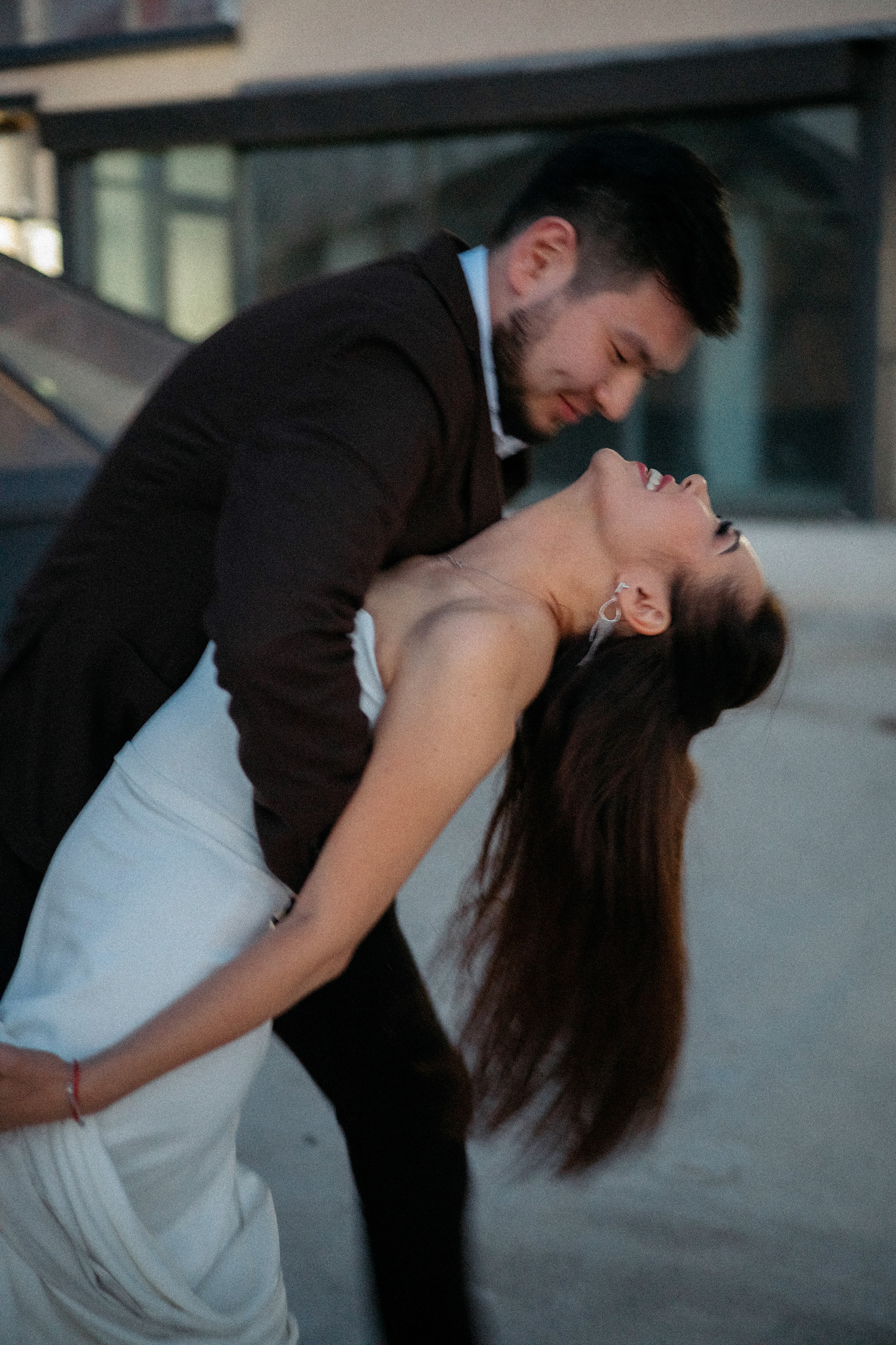 Побег на крышу. Досхан и Жанна