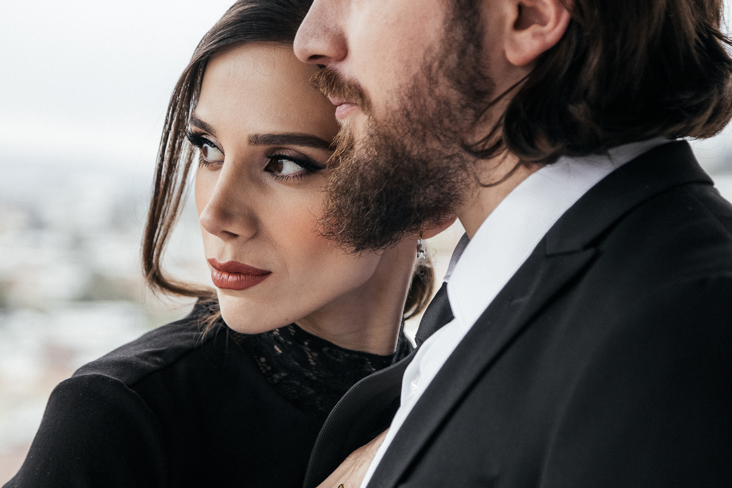 Съемка в номере отеля и последующий выезд в город