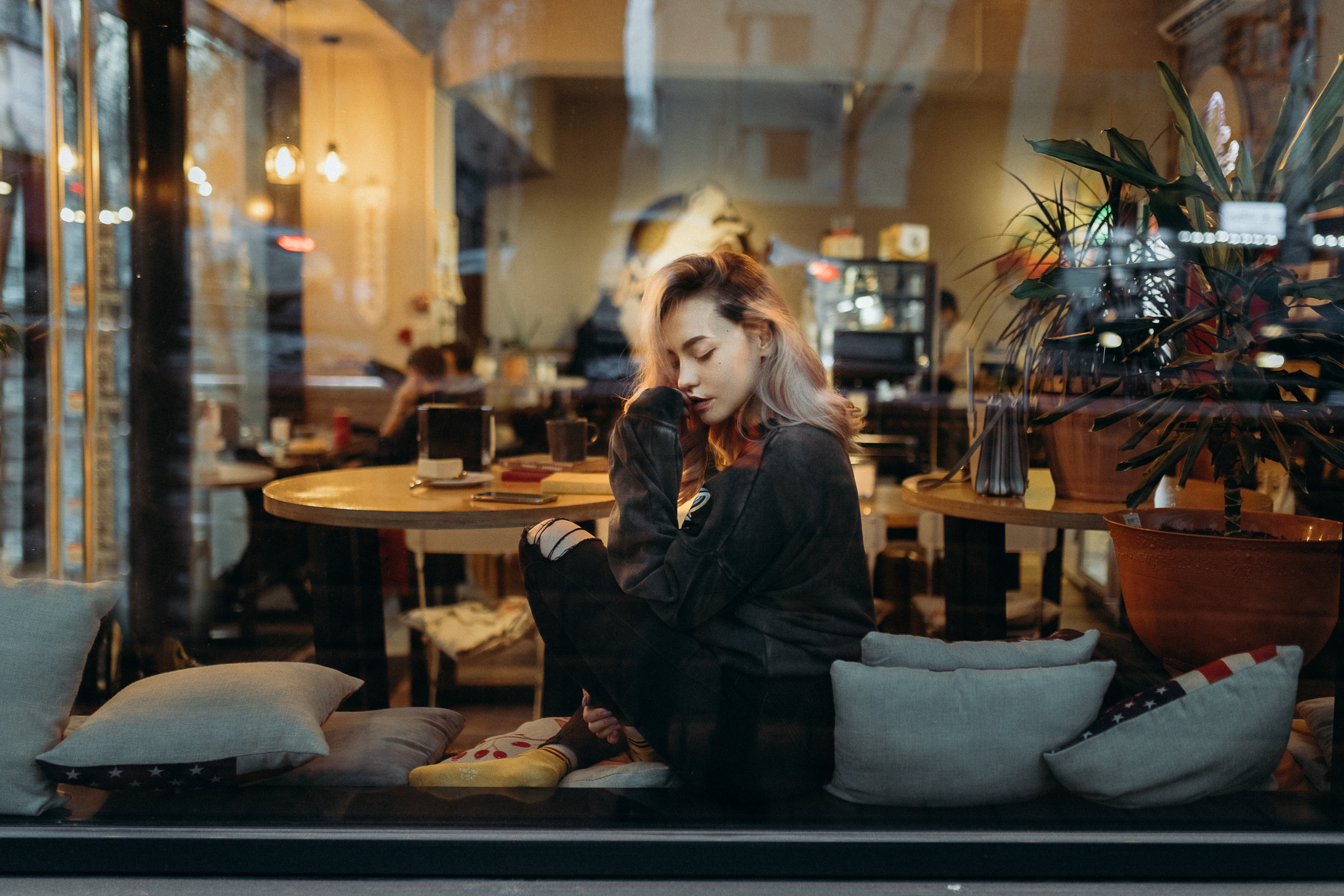 За окном. Яна