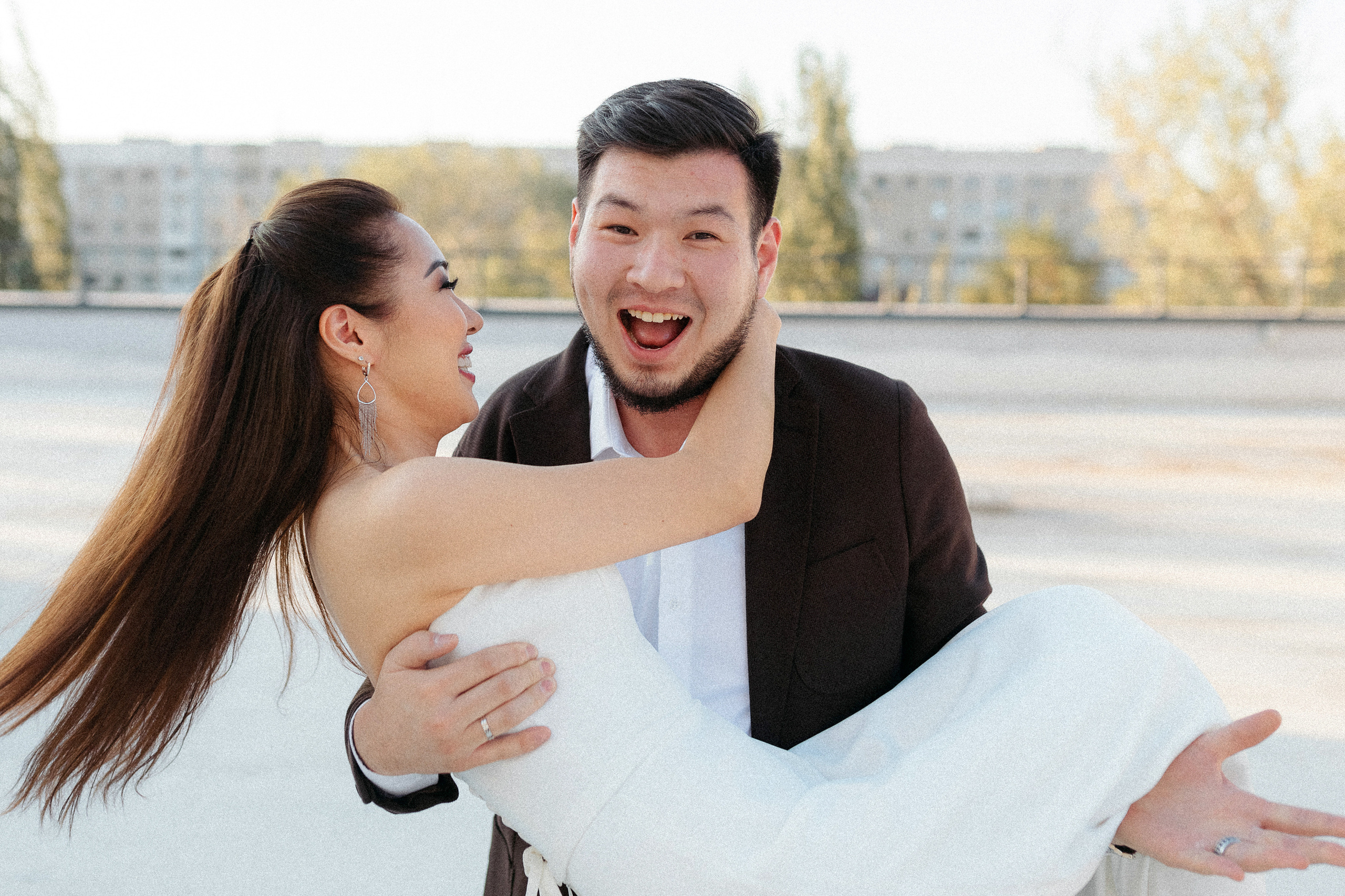 Побег на крышу. Досхан и Жанна