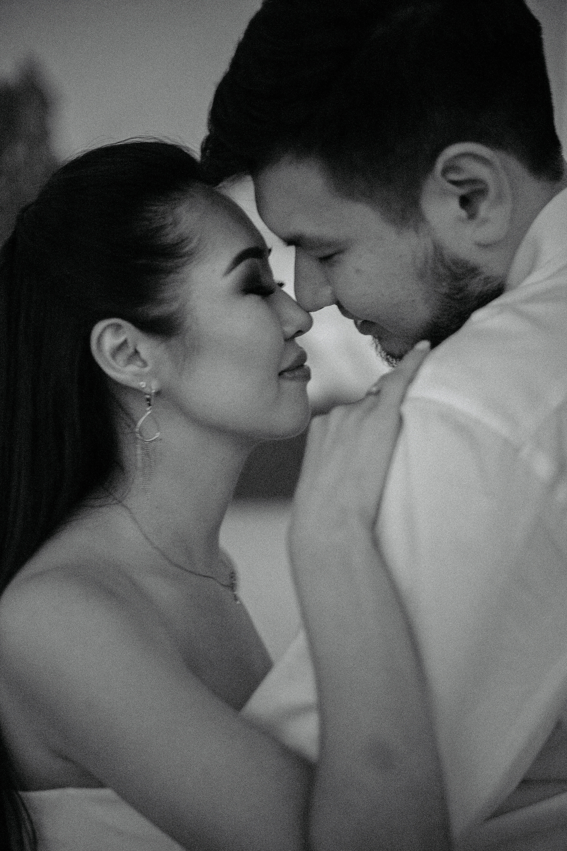 Побег на крышу. Досхан и Жанна