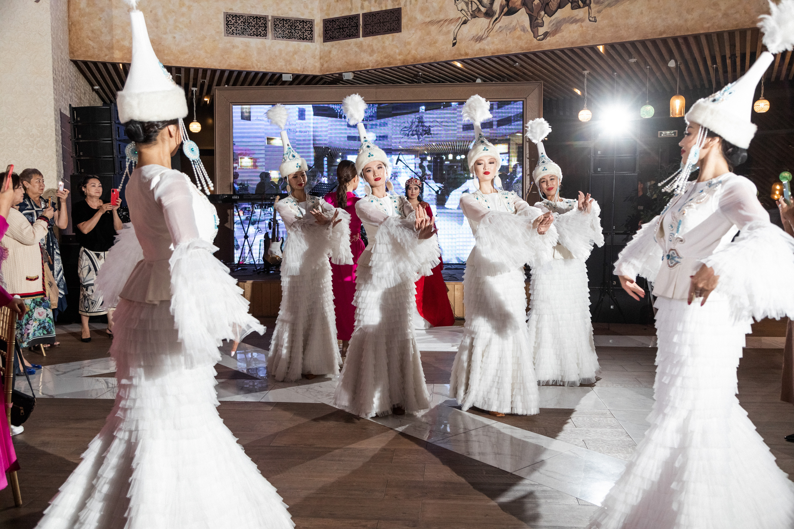 Матиас и Диара