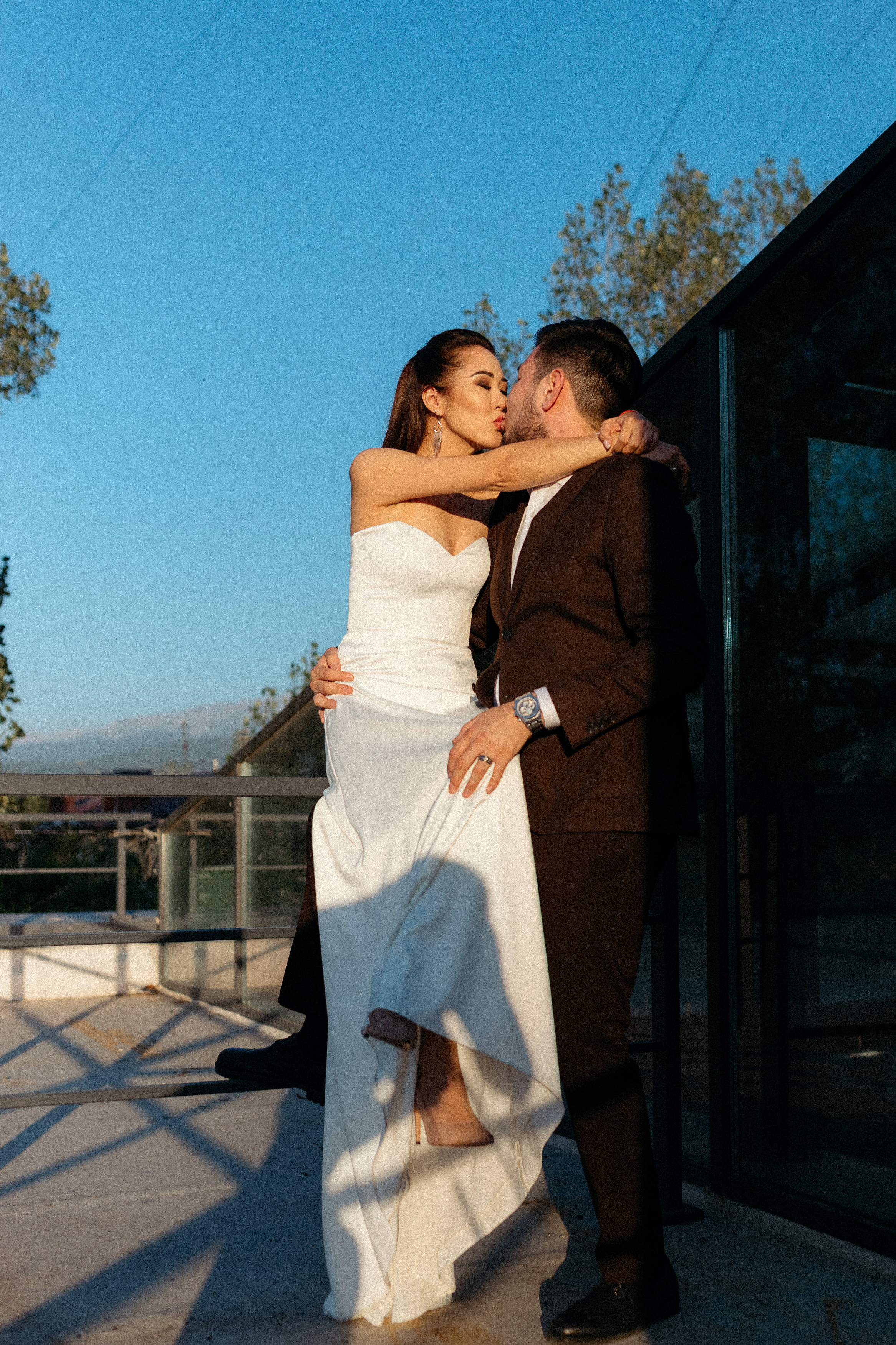 Побег на крышу. Досхан и Жанна