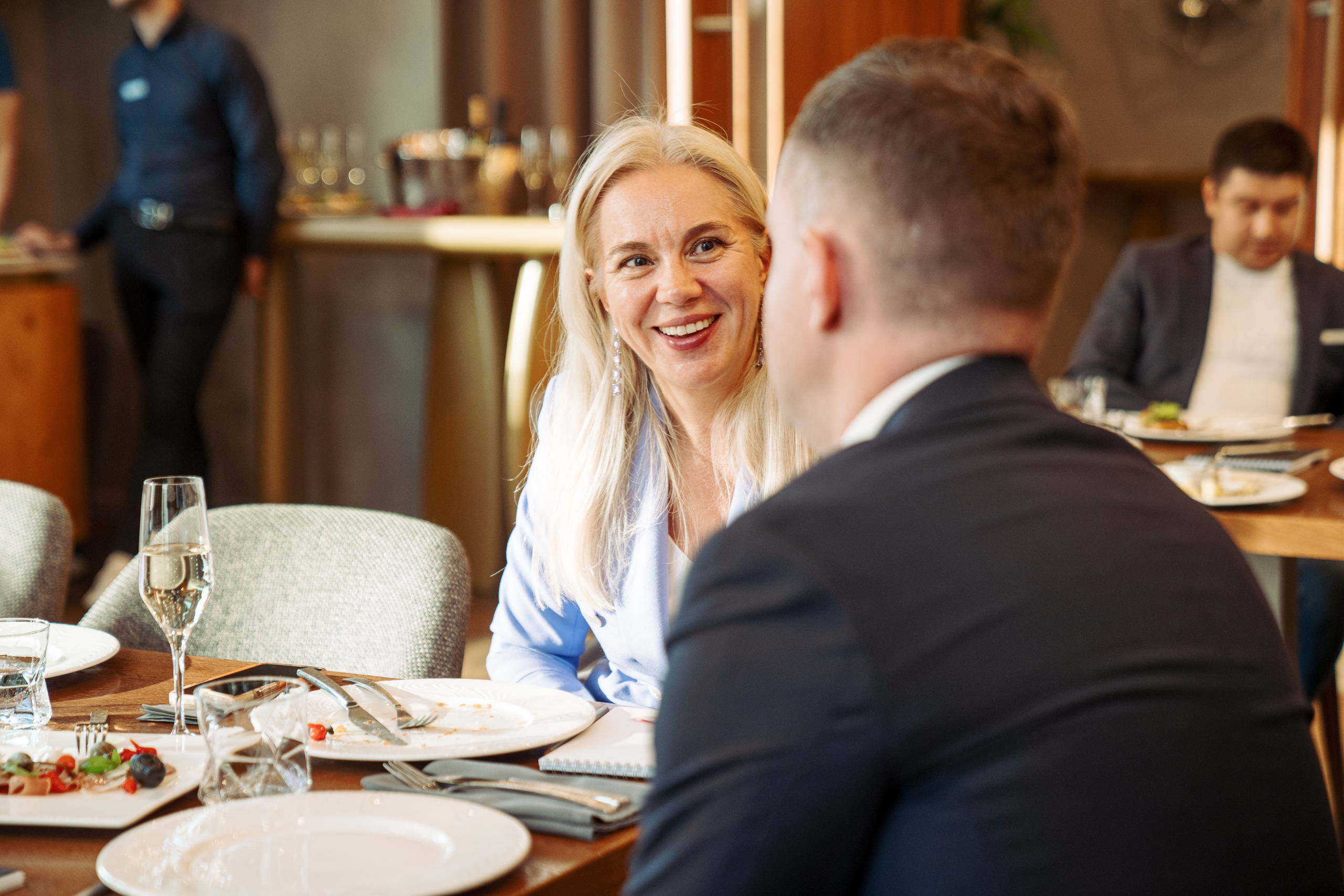 Фотосъемка делового обеда и презентации для инвесторов. Саша Потапкин Фотограф. Сочи, Екатеринбург, Москва