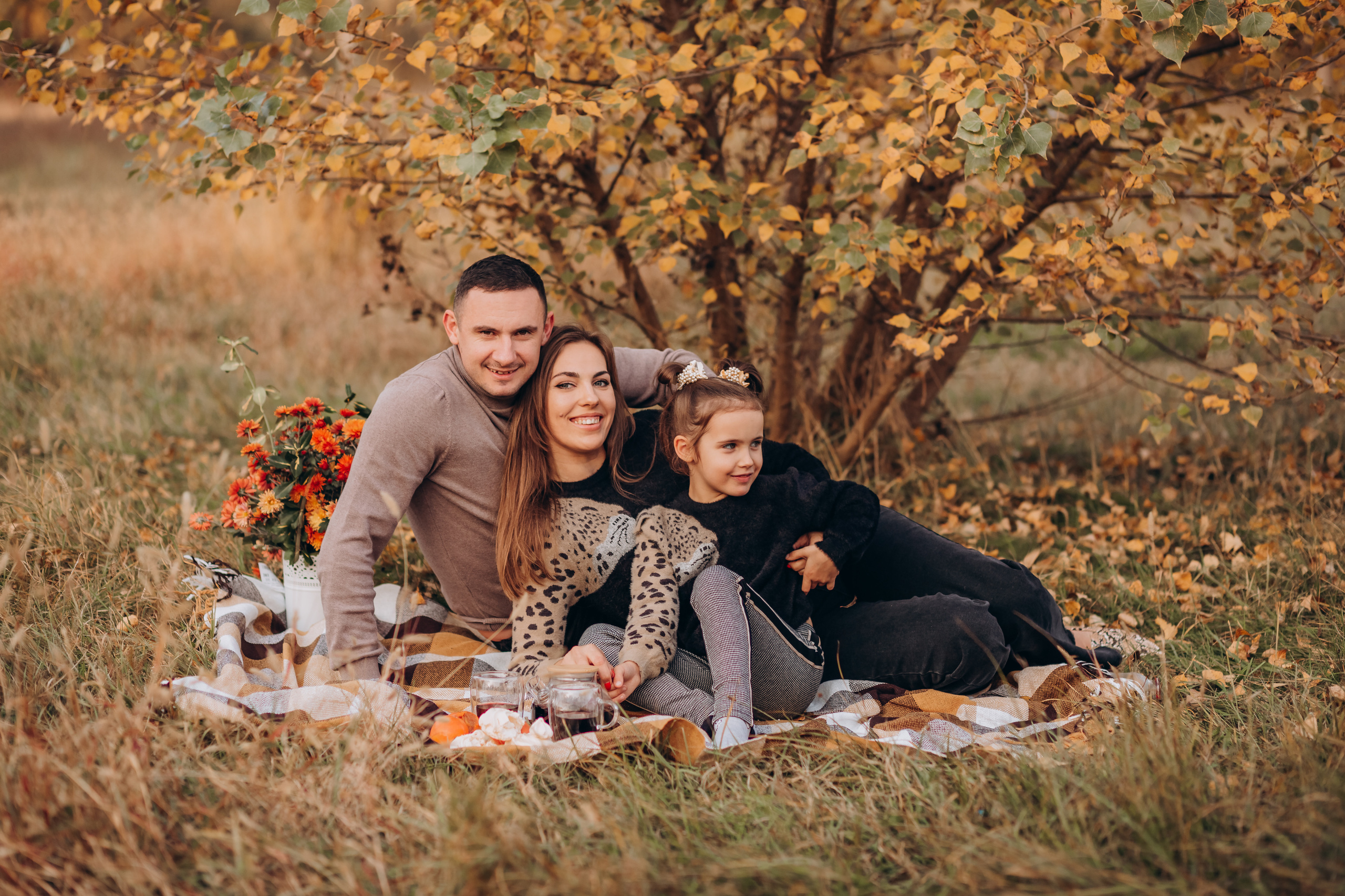 Семейная осенняя съемка на природе. Фотограф Новокубанск Армавир Федосеева Алина