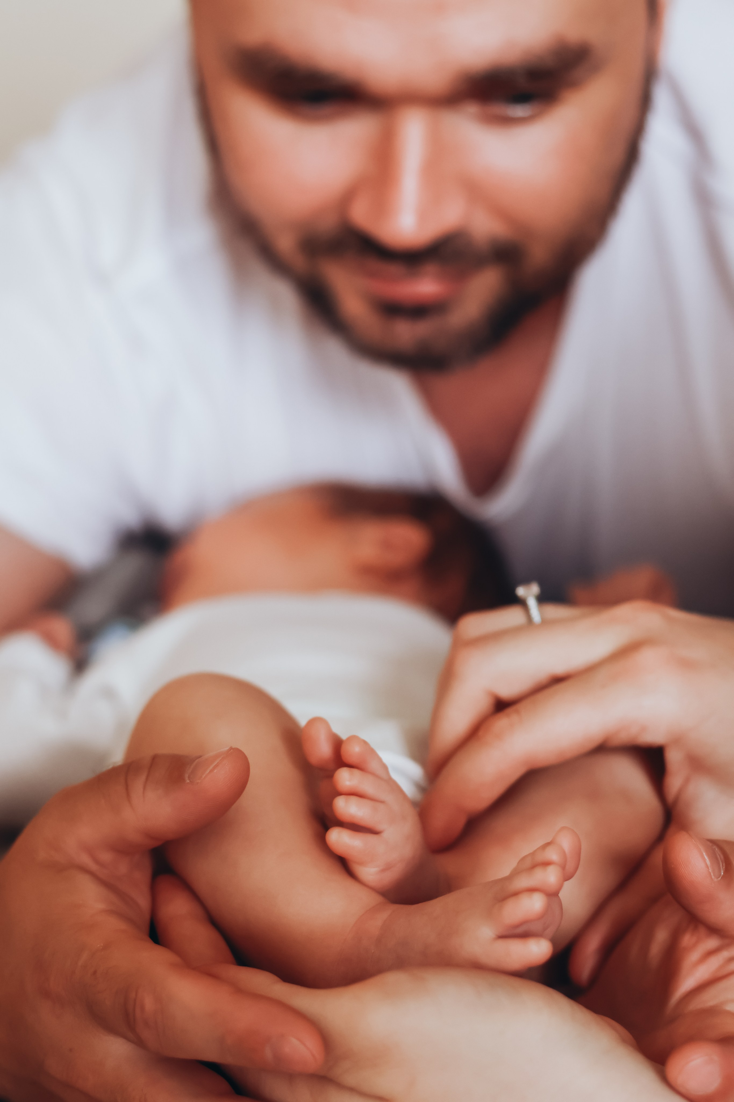 Домашняя семейная фотосессия с новорожденным. Фотограф в Екатеринбурге Пойгина Елена
