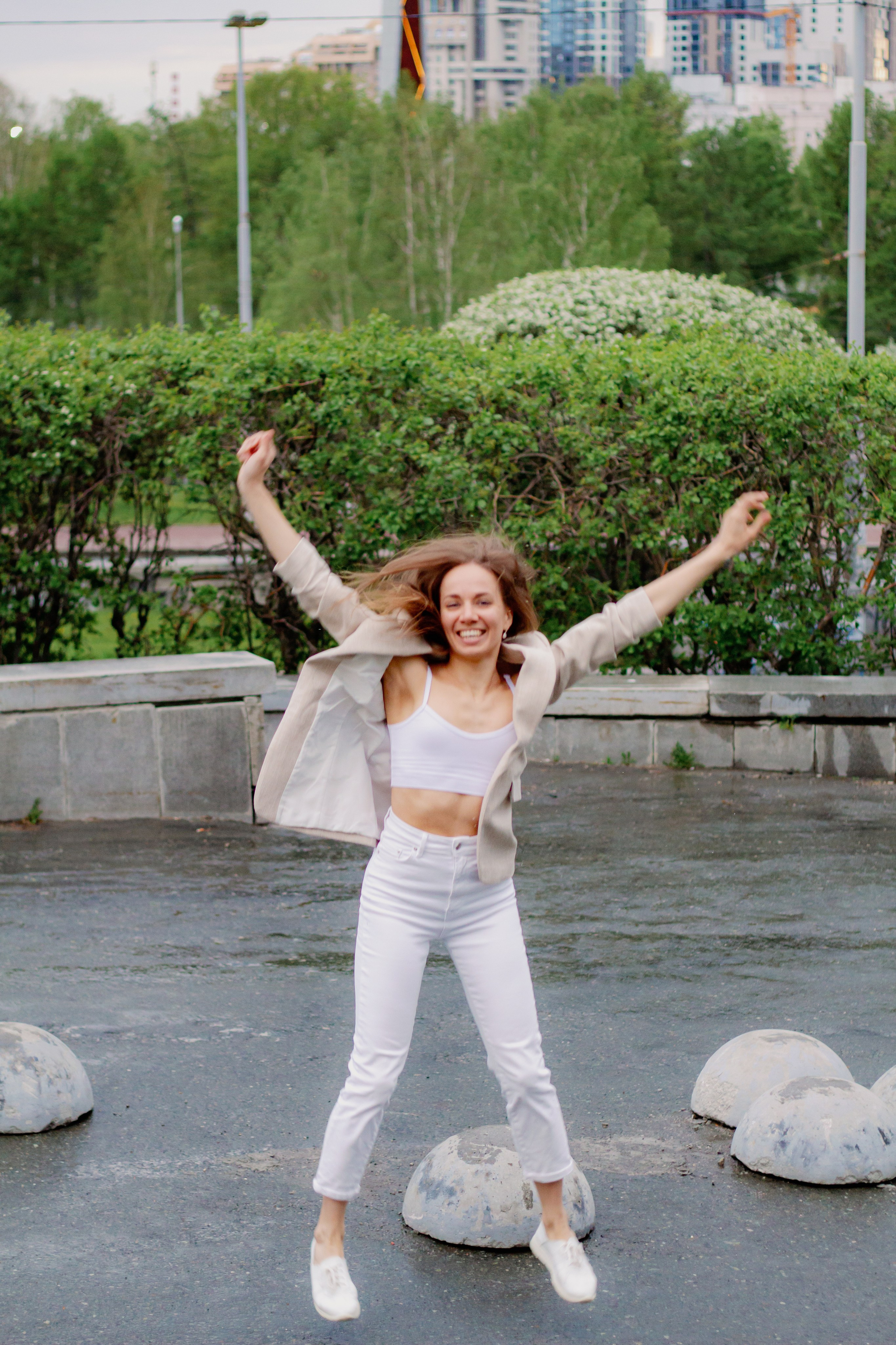 Фотосессия с цветущими яблонями, Екатеринбург. Фотопрогулка. Фотограф в Екатеринбурге Пойгина Елена