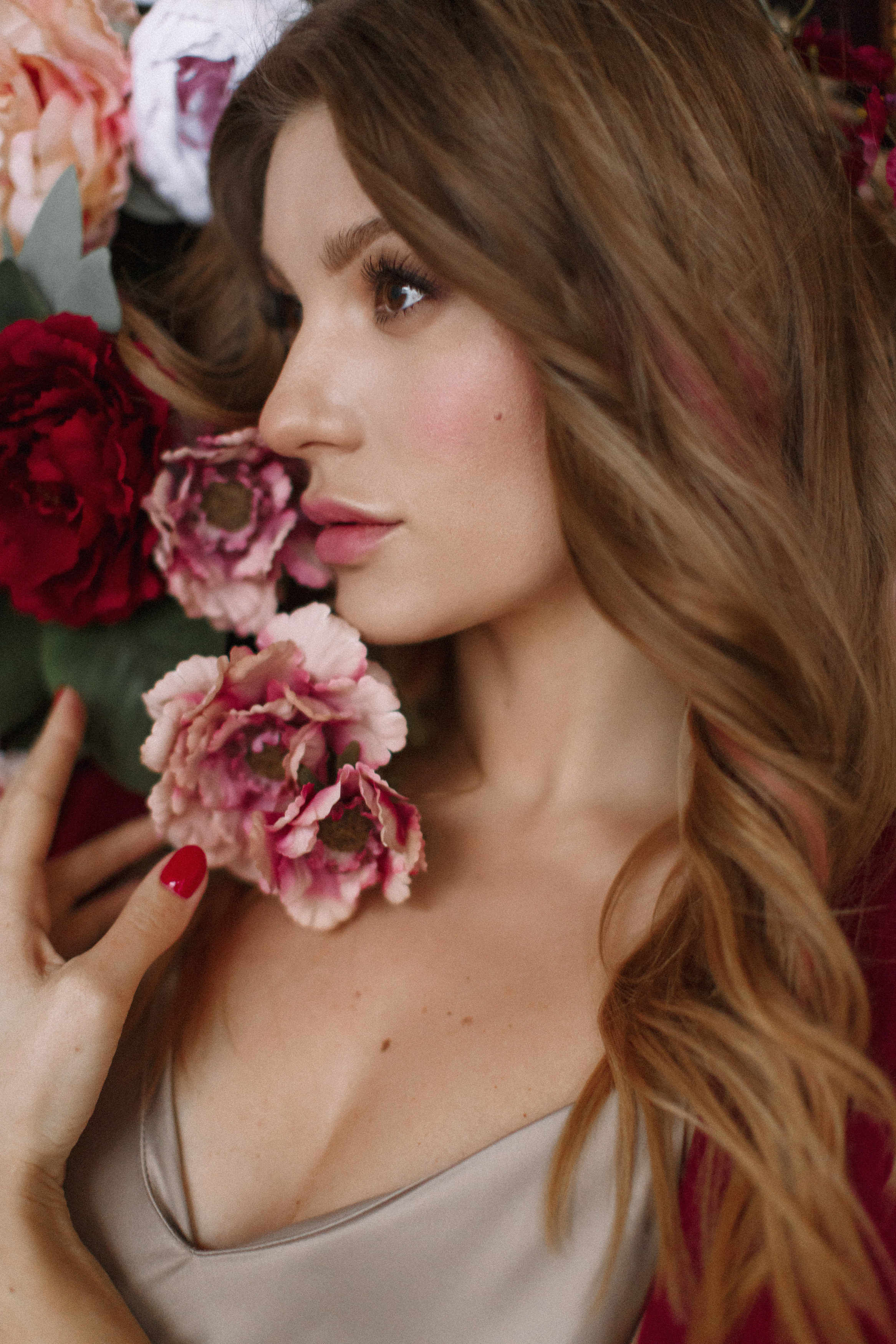 Фотосессии. Студия визажистов, стилистов по прическам, бровистов и мастеров по ресницам