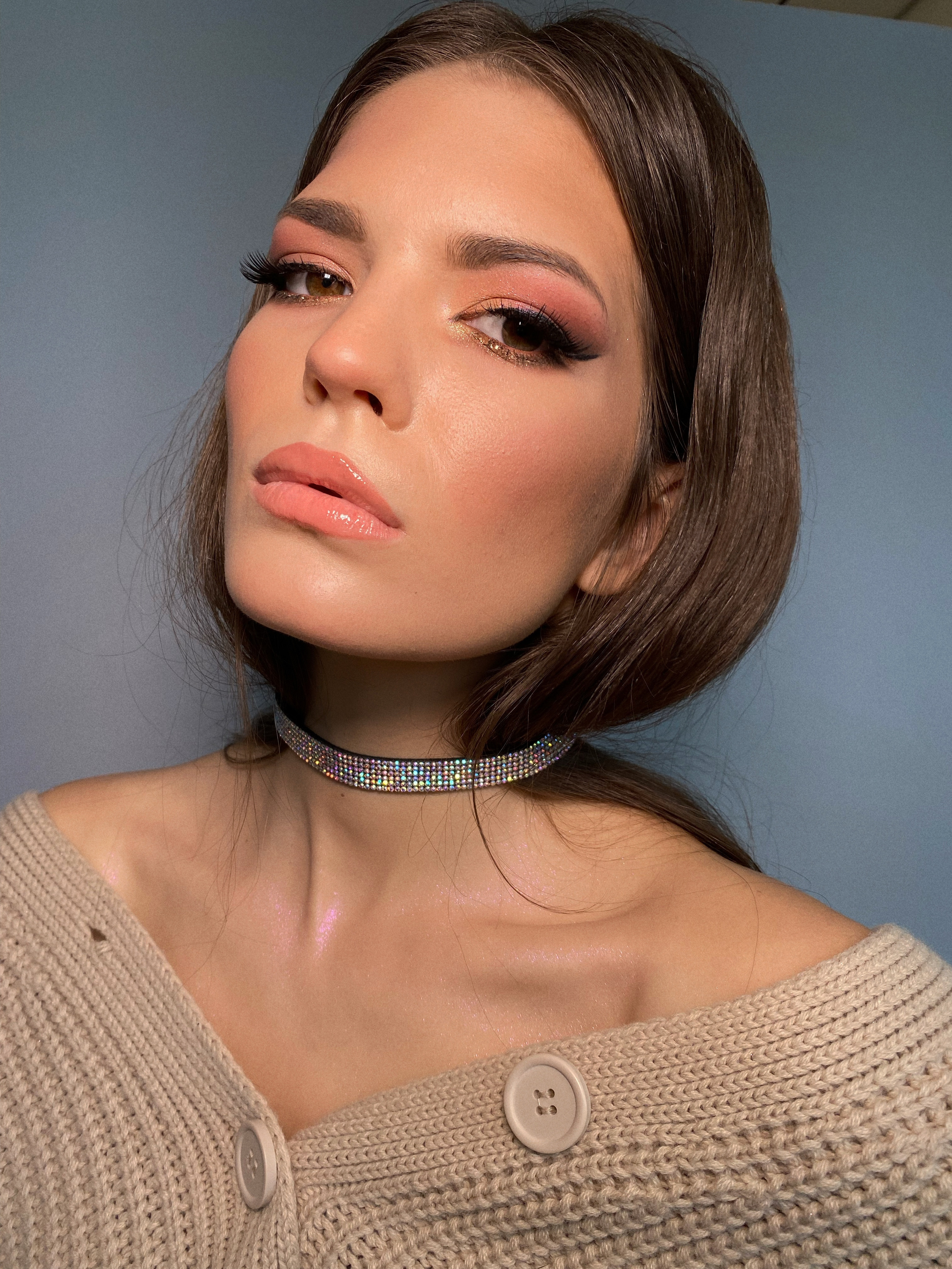 Образы. Студия визажистов, стилистов по прическам, бровистов и мастеров по ресницам