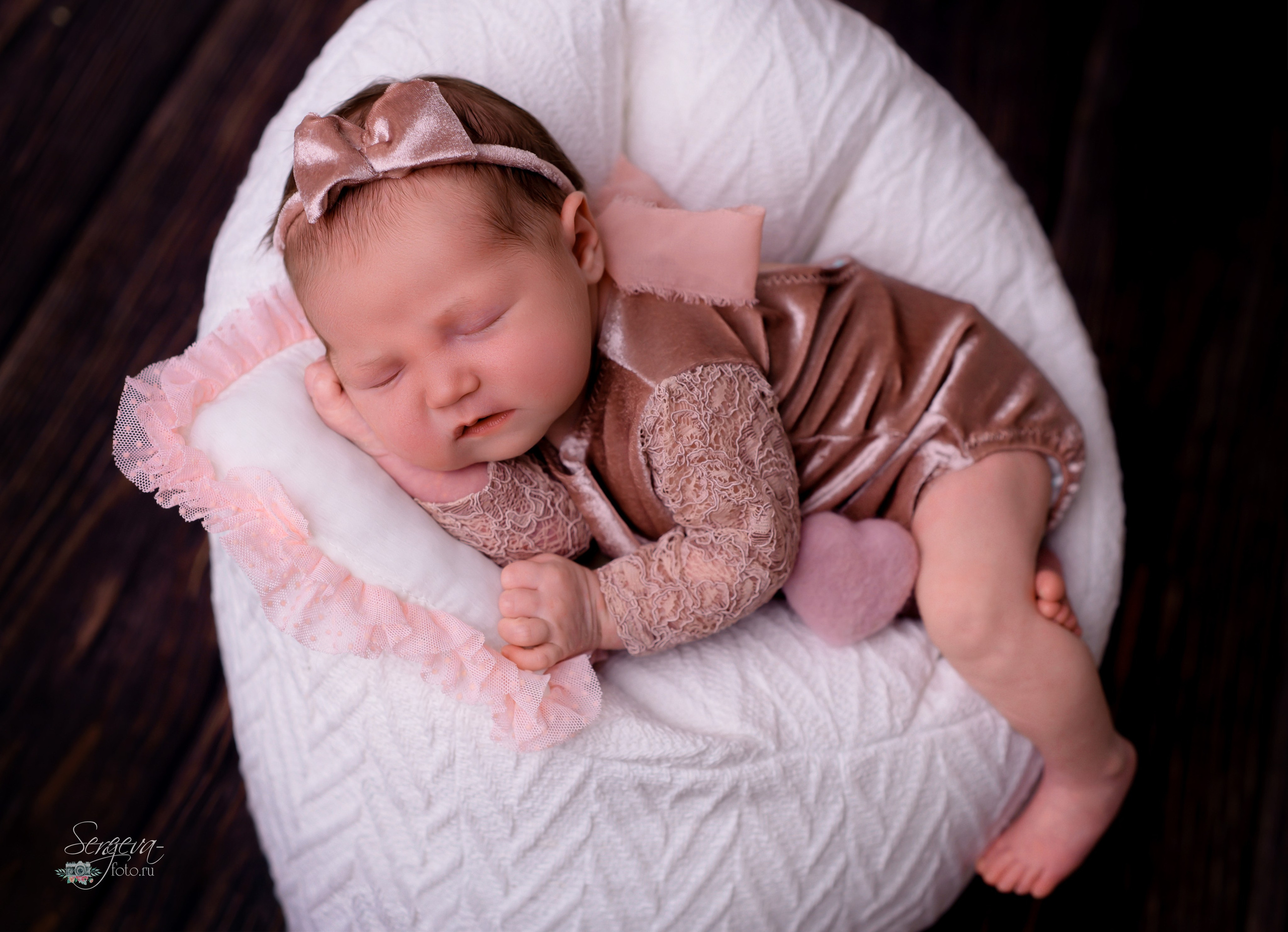 Аделина 9 дней. Фотограф новорожденных в Нижнем Новгороде Сергеева Оксана