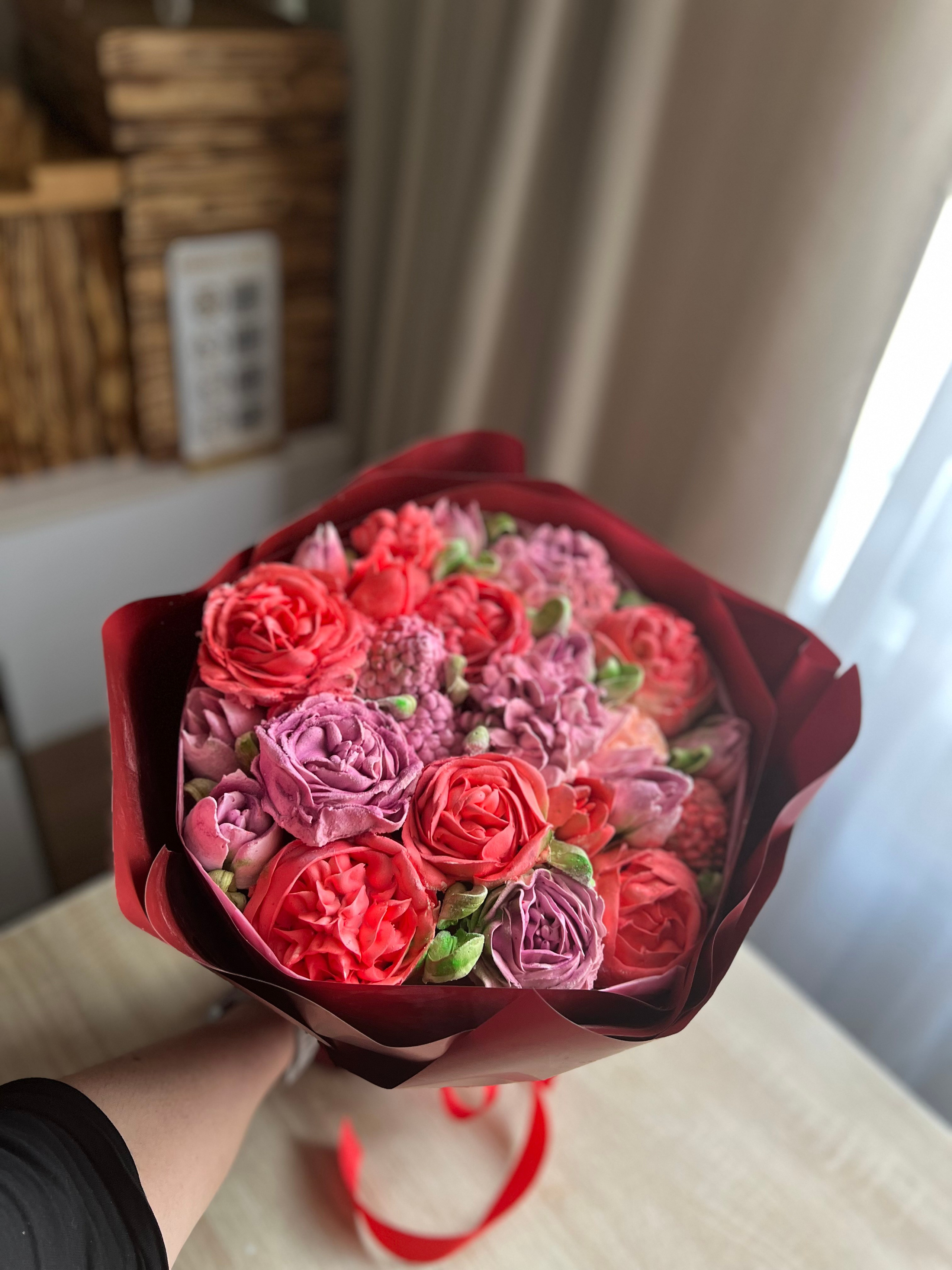 Сладкие. Выездной кейтеринг, съедобные букеты, торты и сладости на заказ