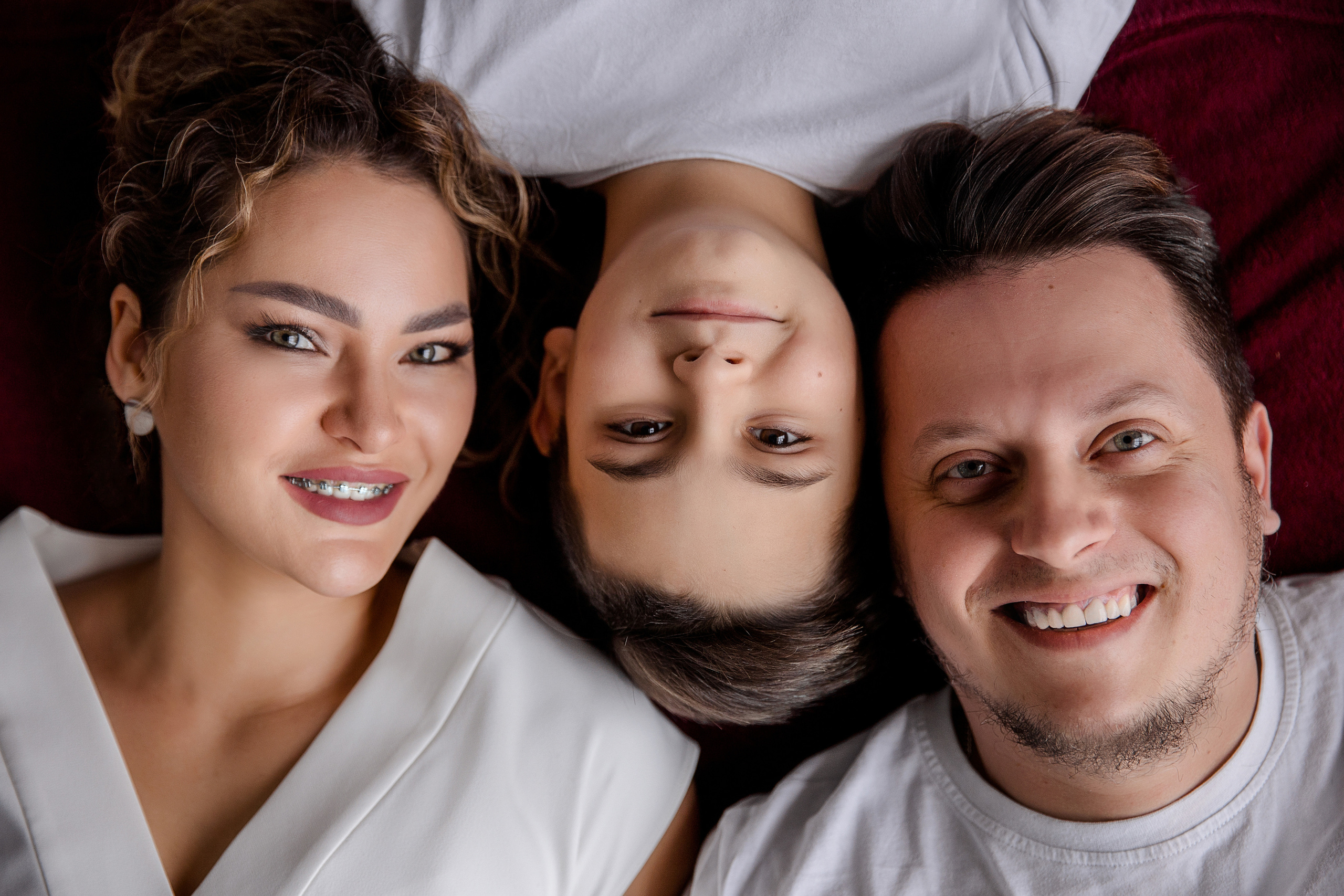 Студийная фотосессия после свадьбы. Татьяна, Иван, Егор. Семейный и детский фотограф в Москве Вера Ускова