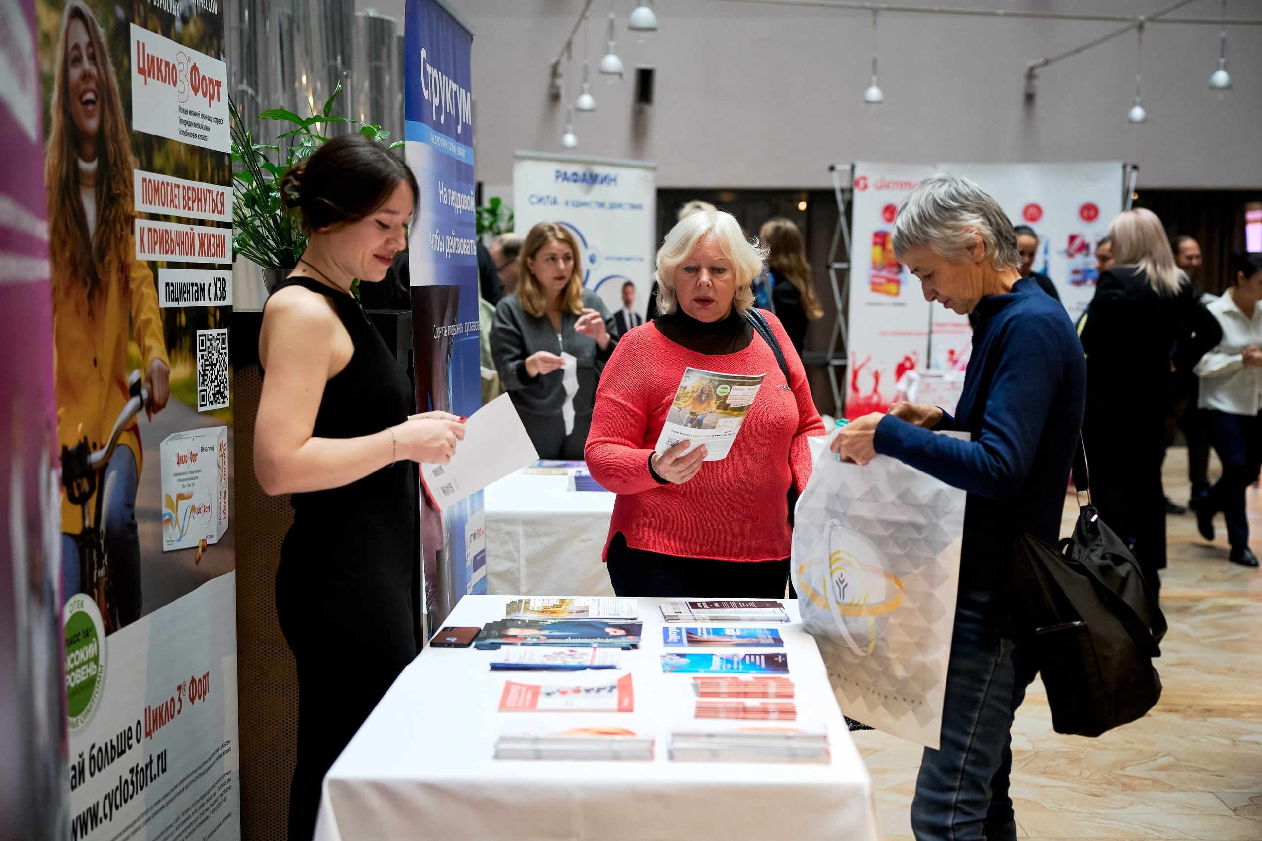 Медицинский форум СПБ 2025. Фотограф-видеограф в Санкт-Петербурге Владимир Нестеров