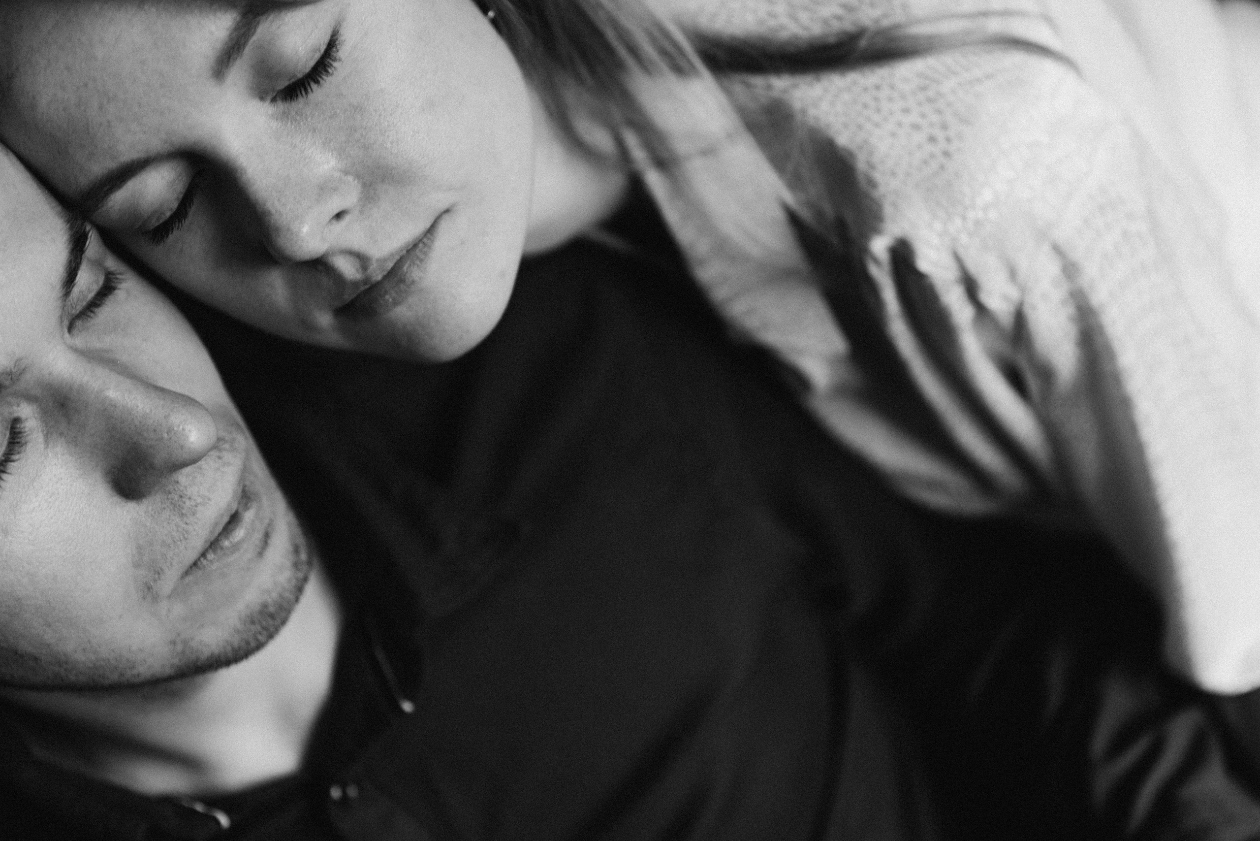 Love comes in the spring. Photographer in Paris