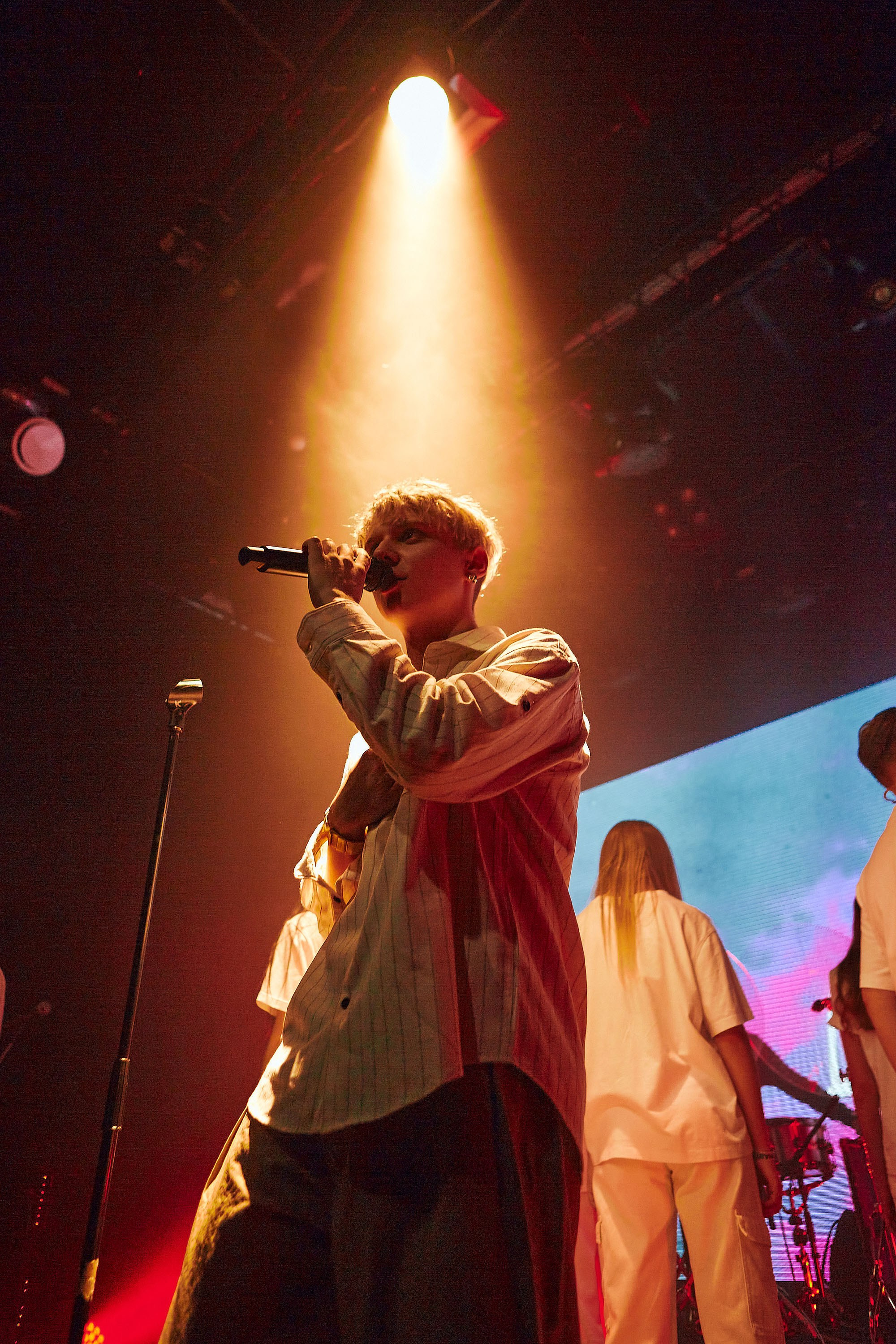 Ваня Дмитриенко «НА ОДНОЙ ОРБИТЕ ТУР». Андрей Цветков — репортажный, свадебный и портретный фотограф в Санкт-Петербурге