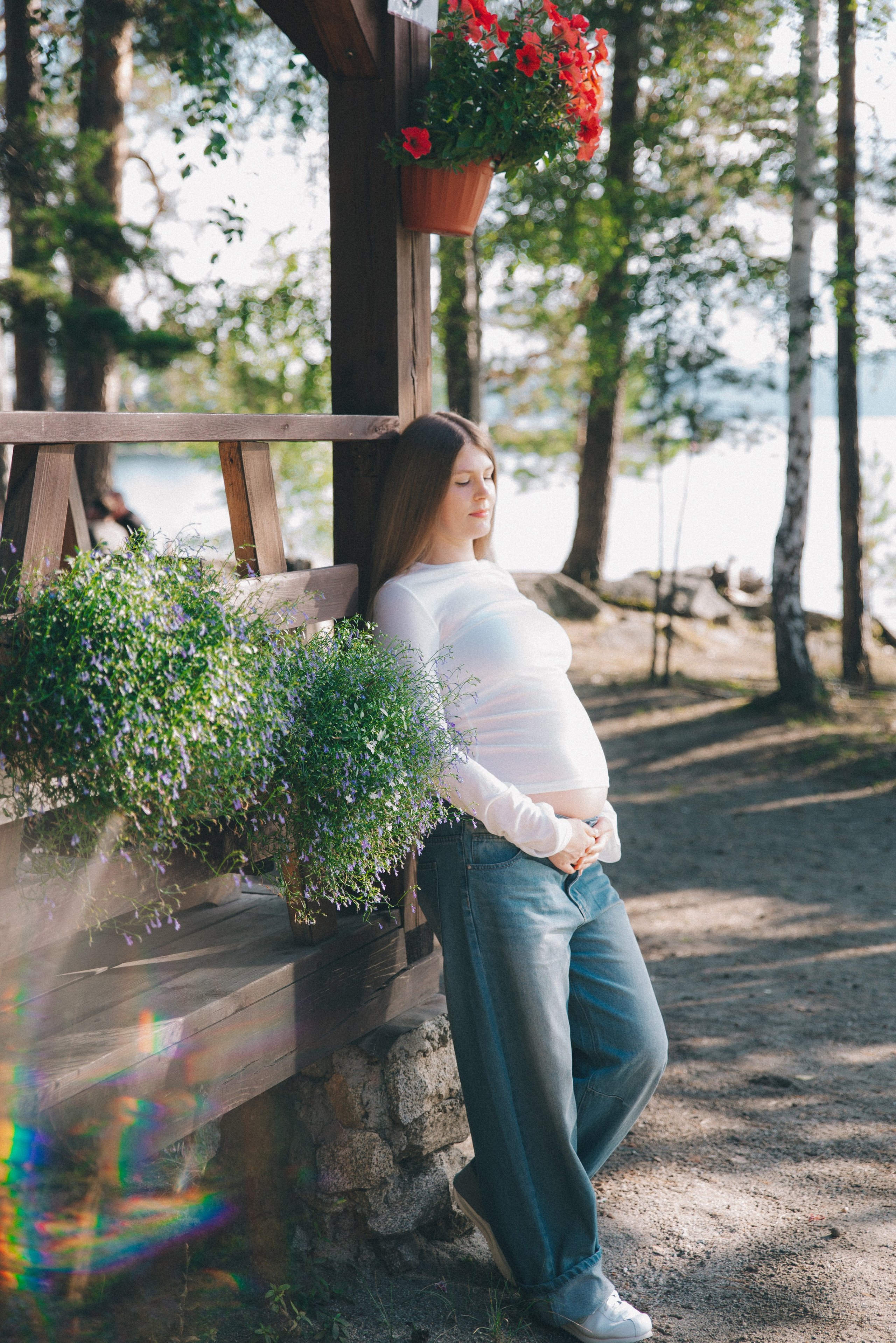 девушка беременная в цветах