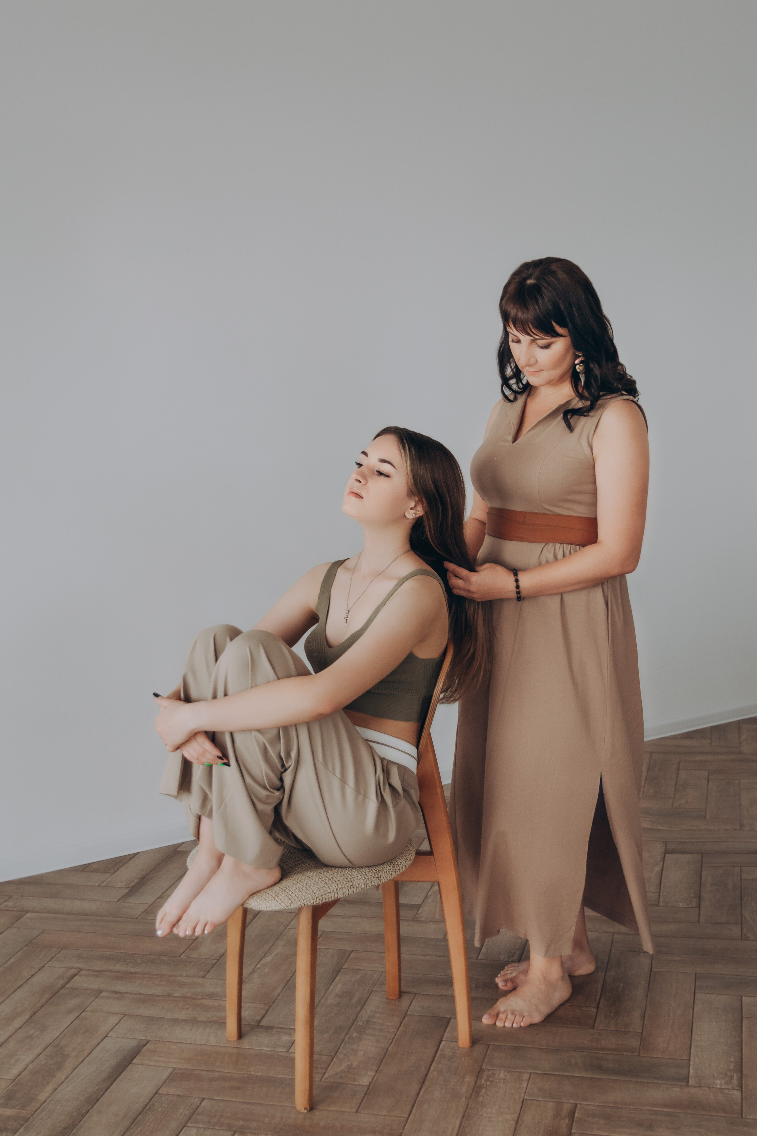 Фотосессия мама и взрослая дочь. Семейный и детский фотограф Кущ Наташа