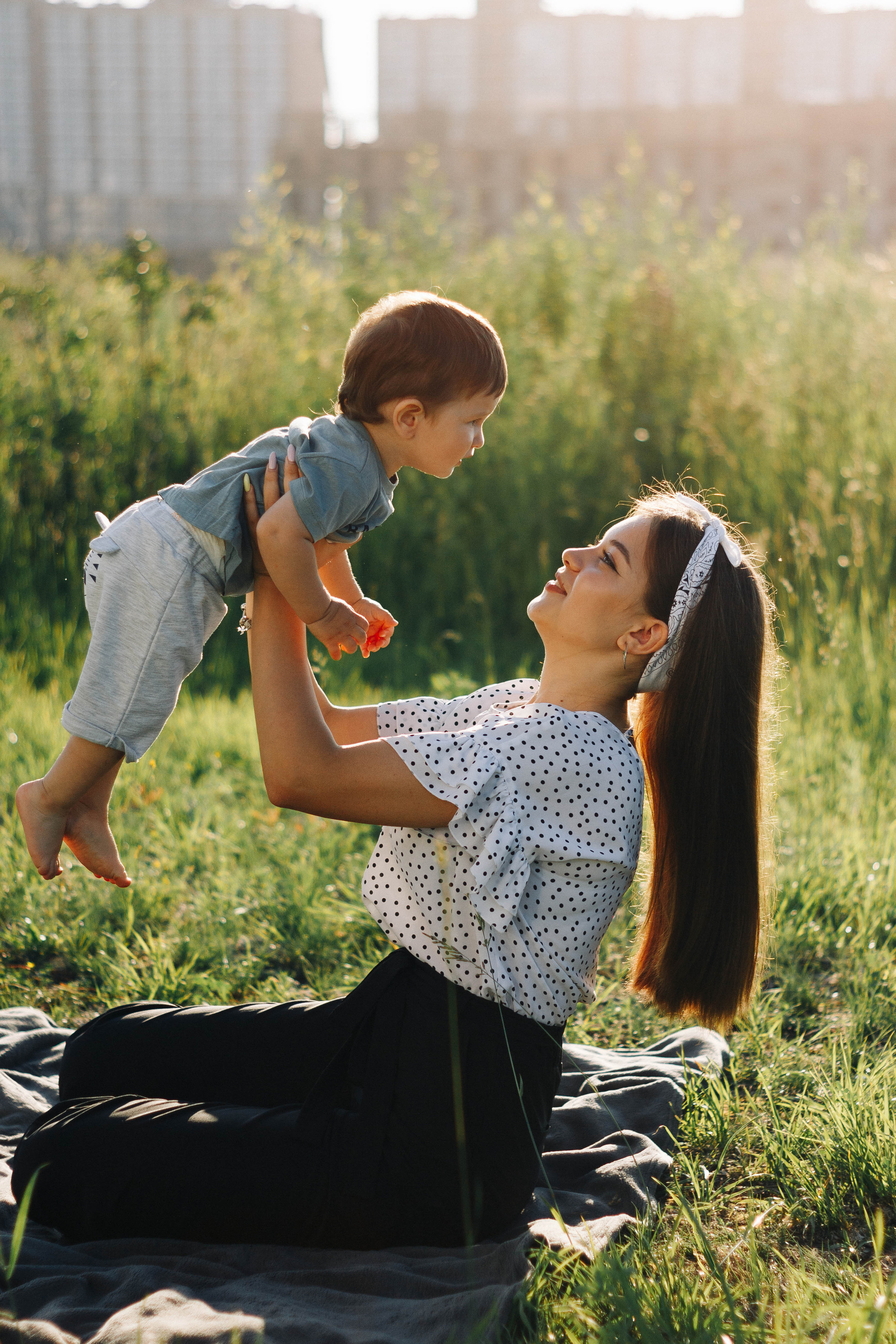 Фотосессия ребенка мама и малыш. Фотограф в Иркутске Тома Кабанова