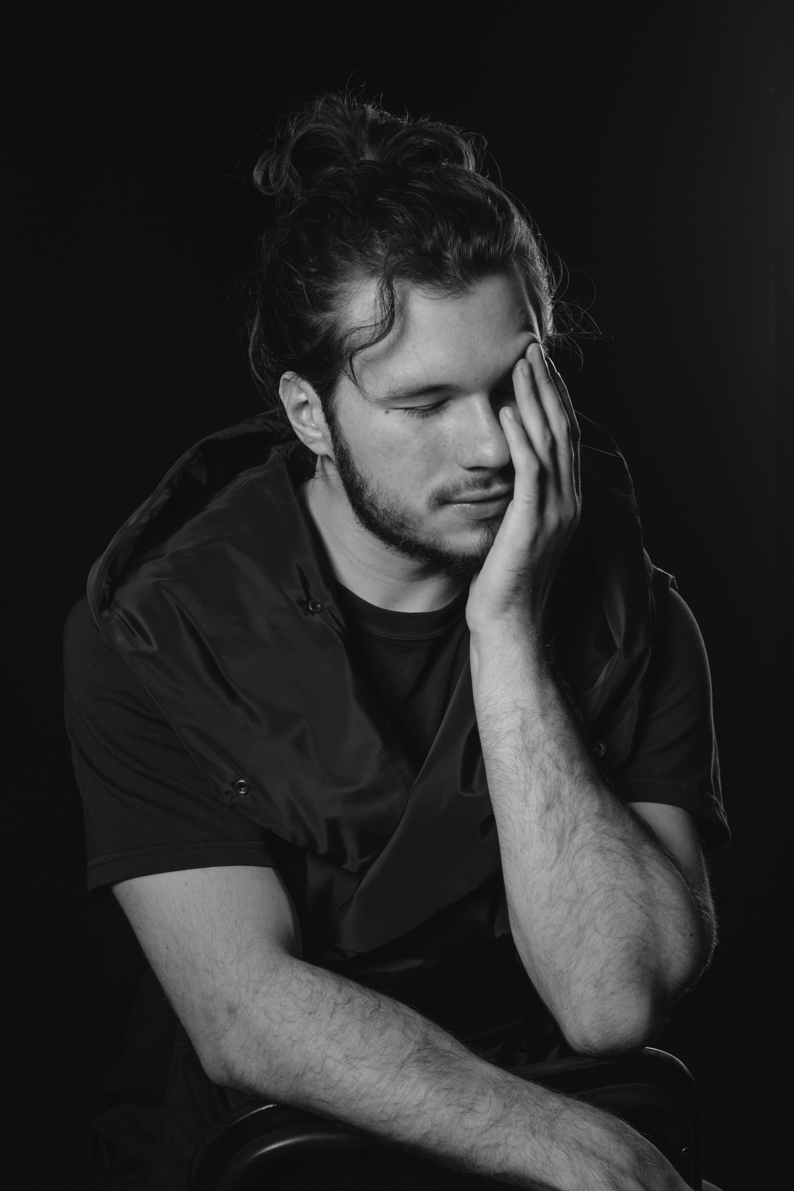 Фотосессия мужской портрет в Иркустке. Фотограф в Иркутске Тома Кабанова