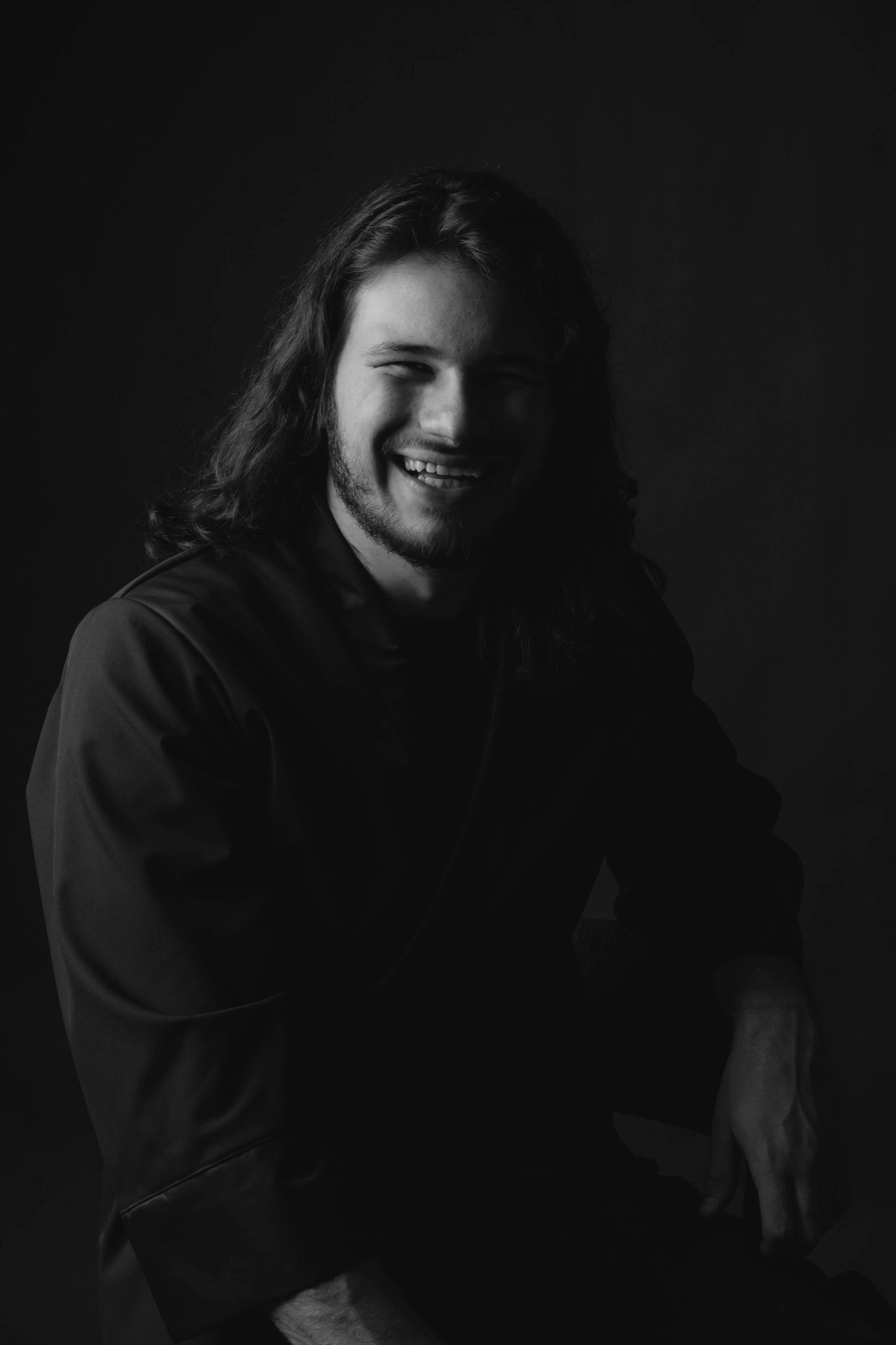 Фотосессия мужской портрет в Иркустке. Фотограф в Иркутске Тома Кабанова