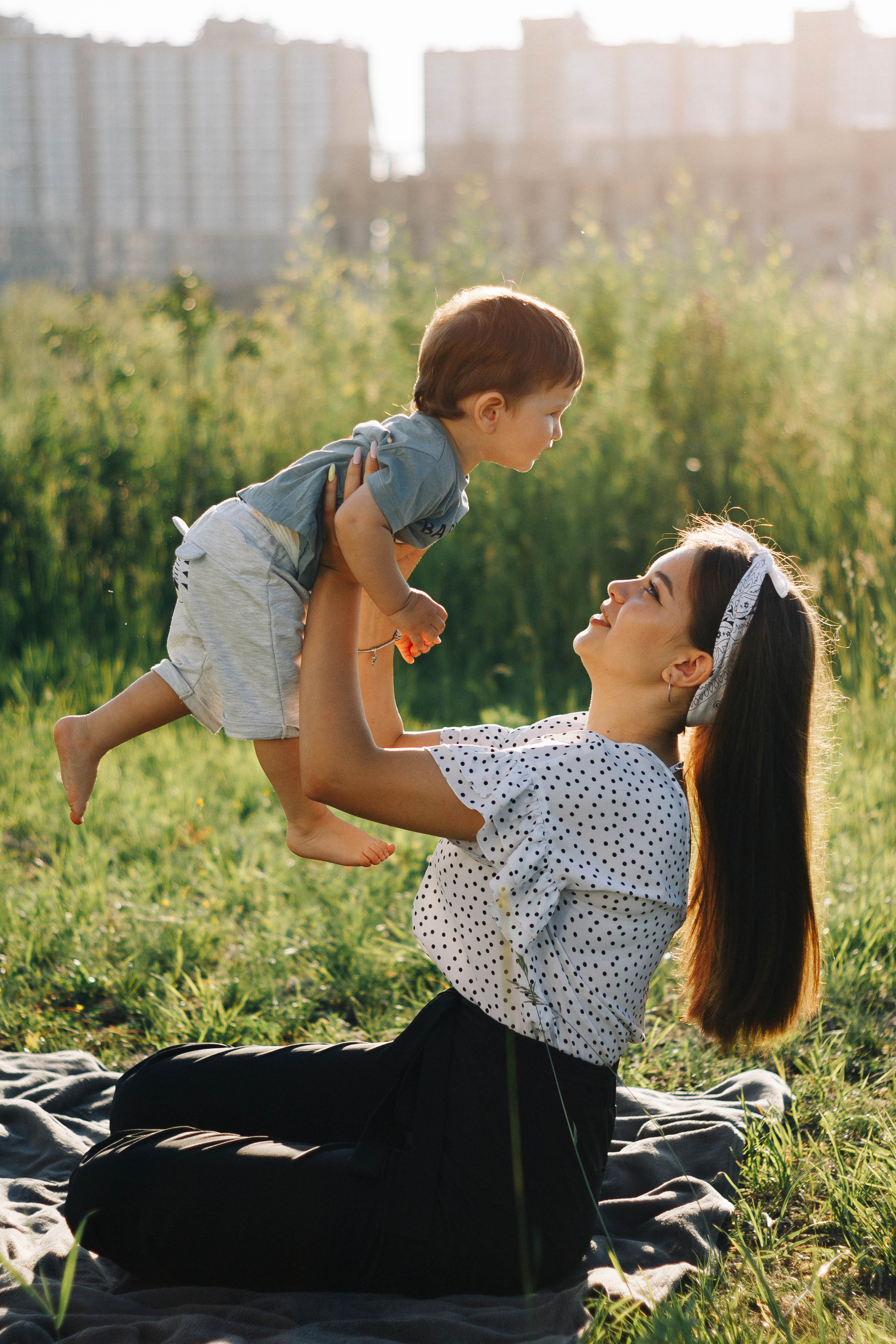Фотосессия ребенка мама и малыш. Фотограф в Иркутске Тома Кабанова