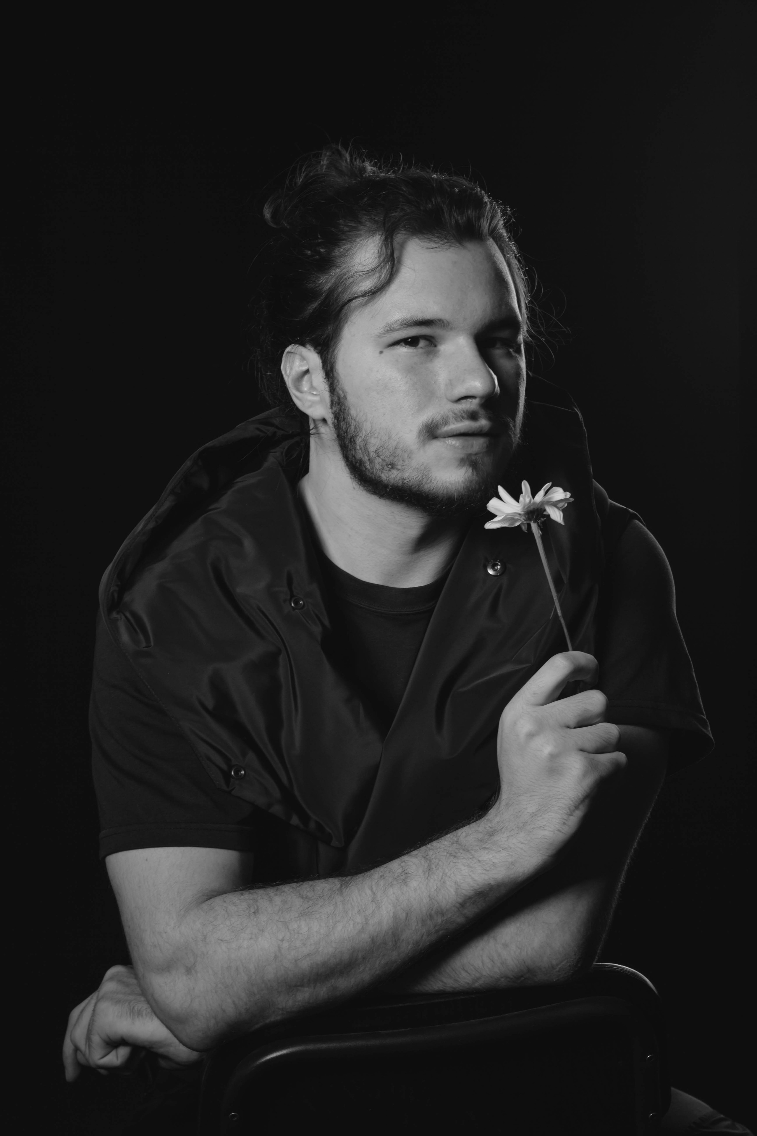 Фотосессия мужской портрет в Иркустке. Фотограф в Иркутске Тома Кабанова