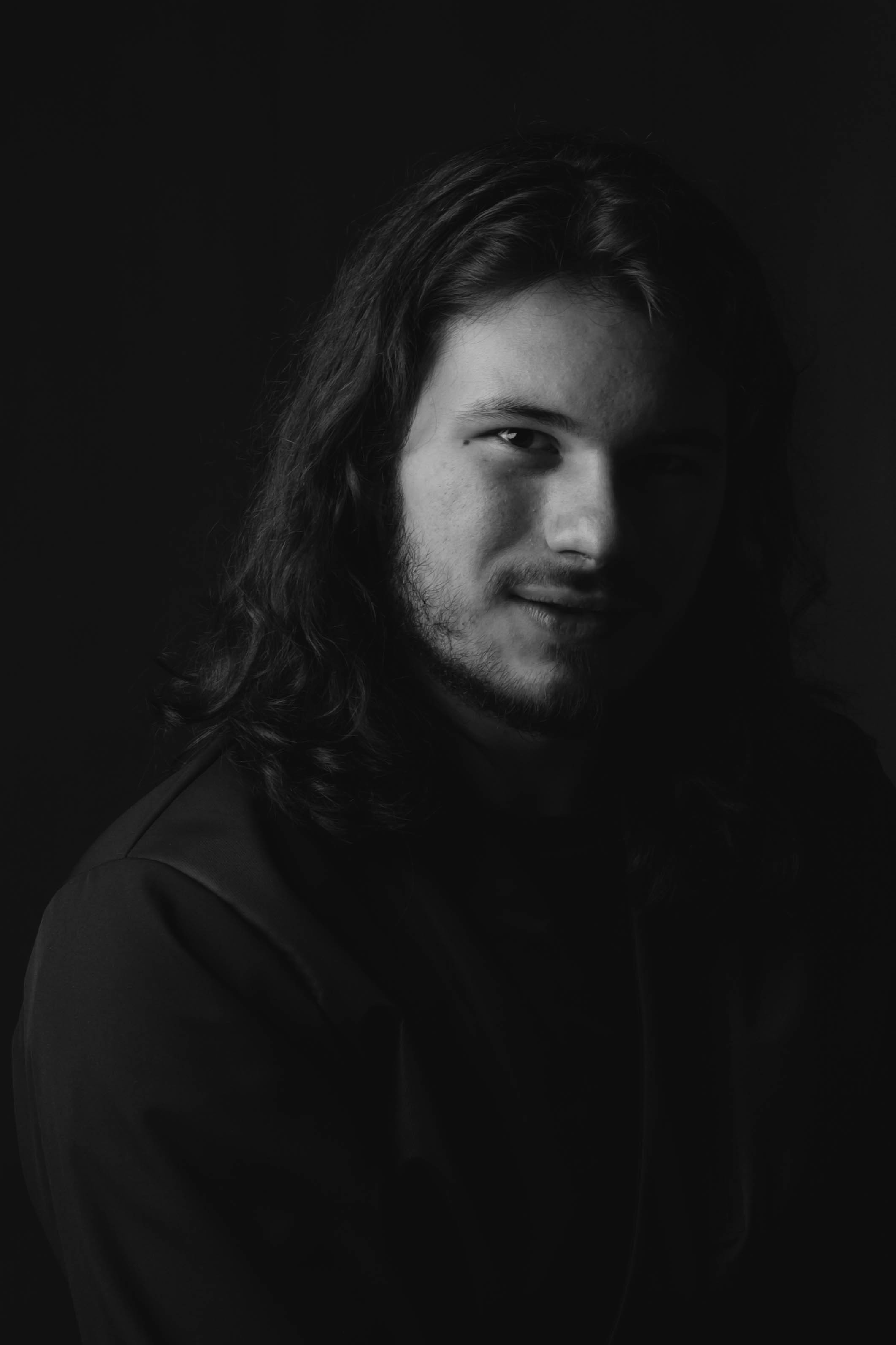 Фотосессия мужской портрет в Иркустке. Фотограф в Иркутске Тома Кабанова