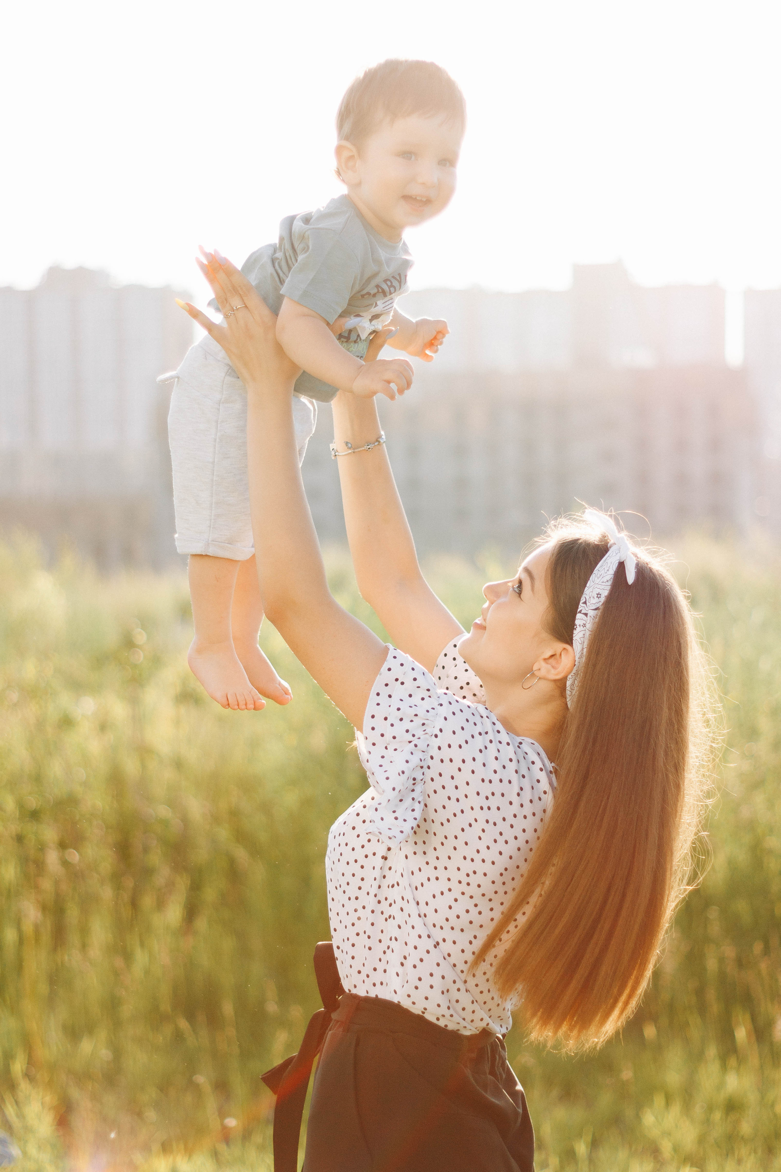 Фотосессия ребенка мама и малыш. Фотограф в Иркутске Тома Кабанова